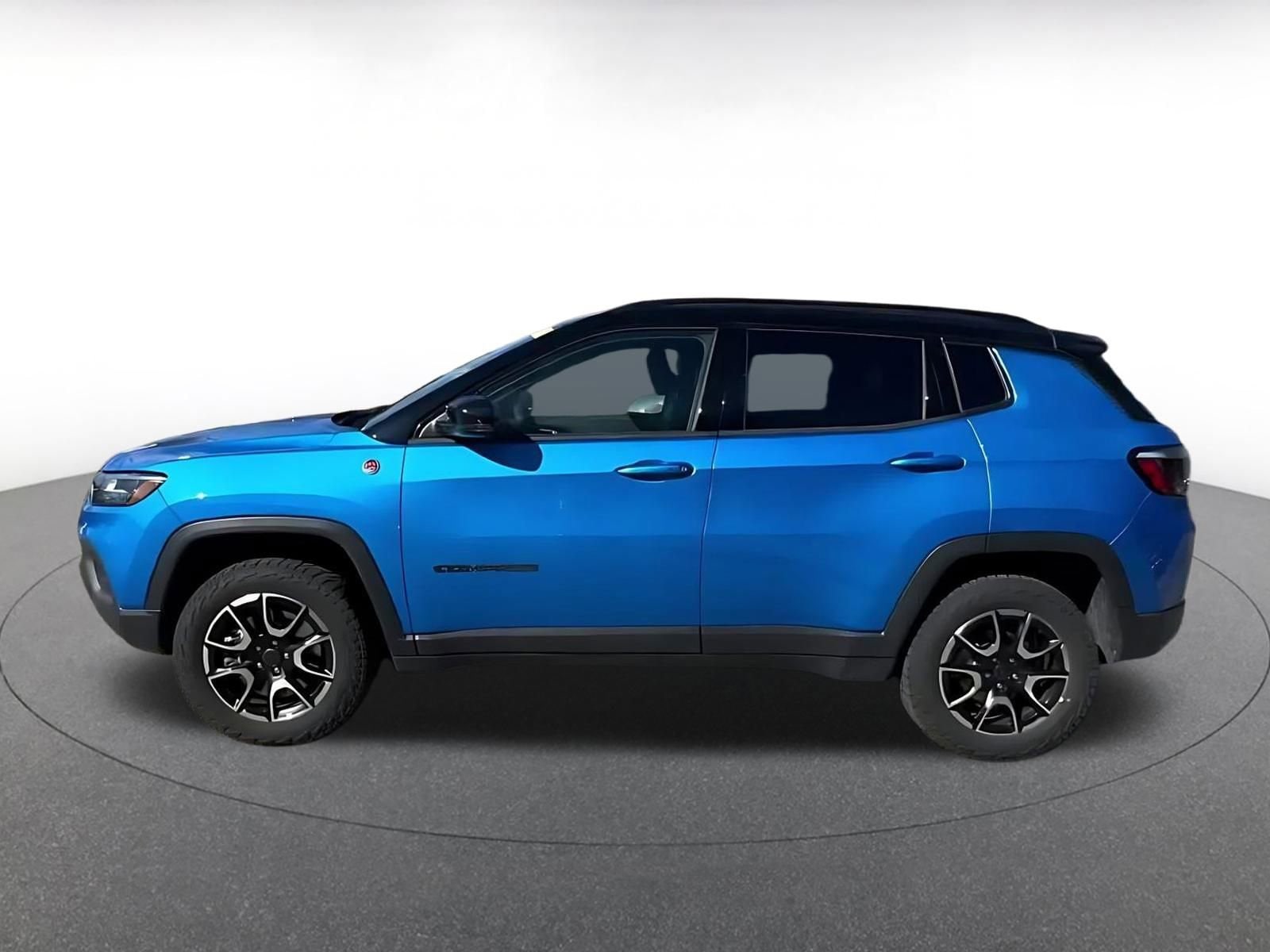 Thumbnail: 2025 Jeep Compass - 9