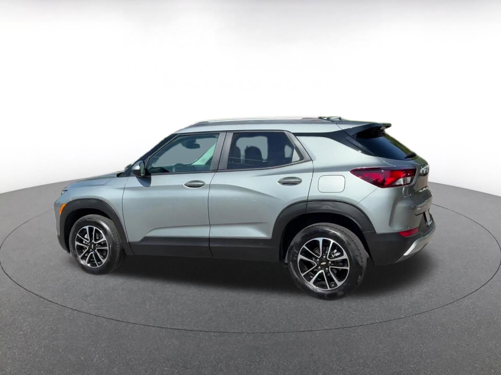 Thumbnail: 2025 Chevrolet TrailBlazer - 10