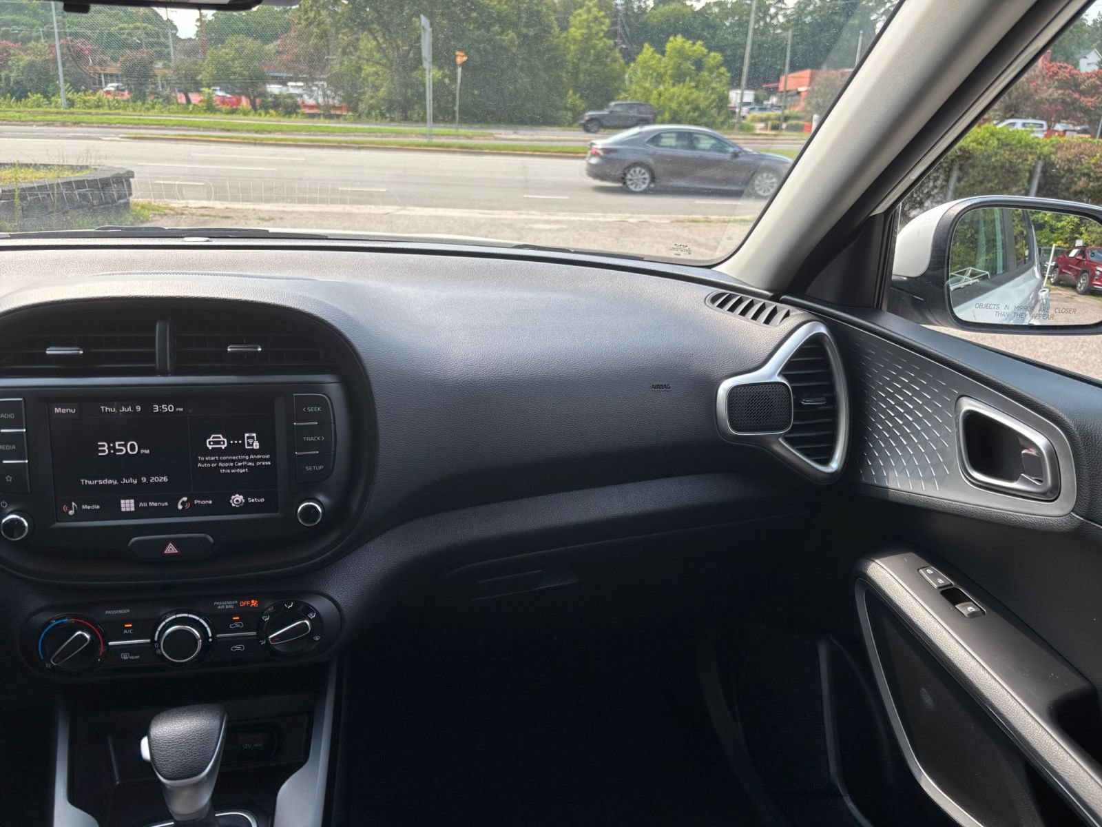 Thumbnail: 2025 Kia Soul - 32