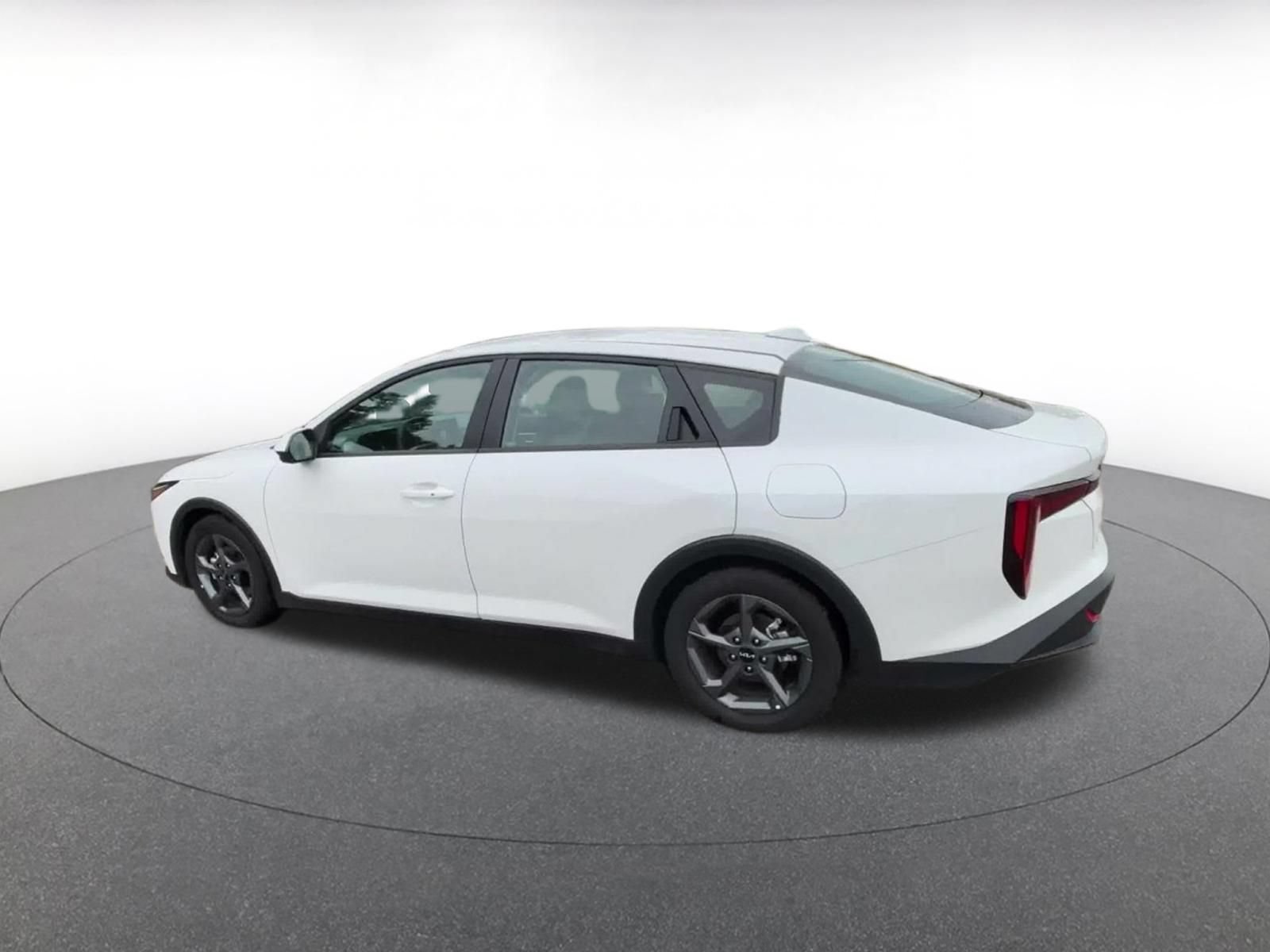 Thumbnail: 2026 Kia K4 - 9