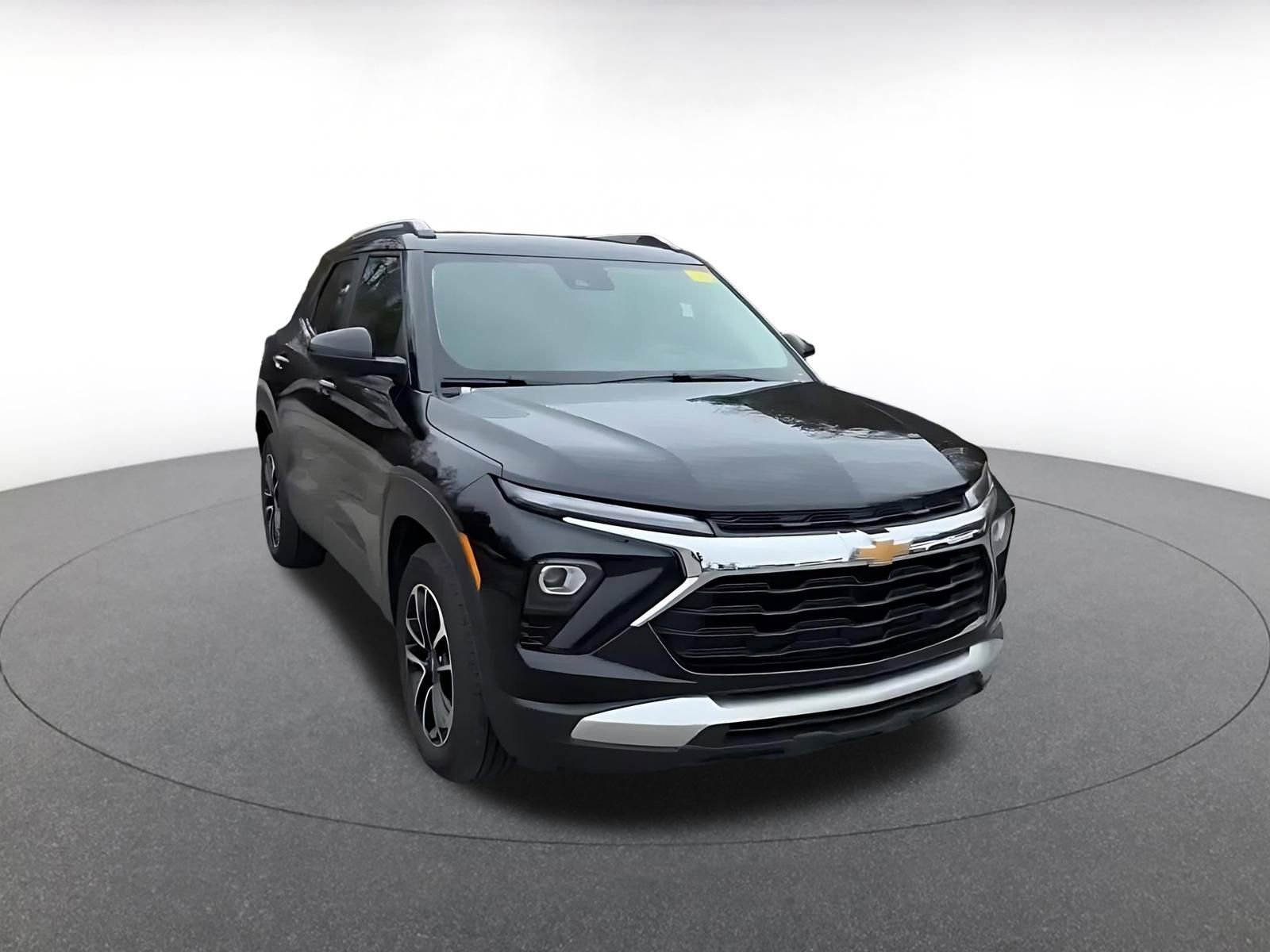 Thumbnail: 2025 Chevrolet TrailBlazer - 3