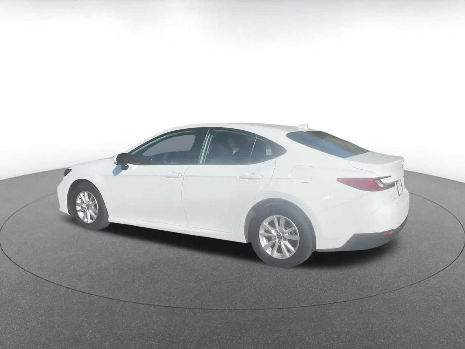 Thumbnail: 2025 Toyota Camry - 10