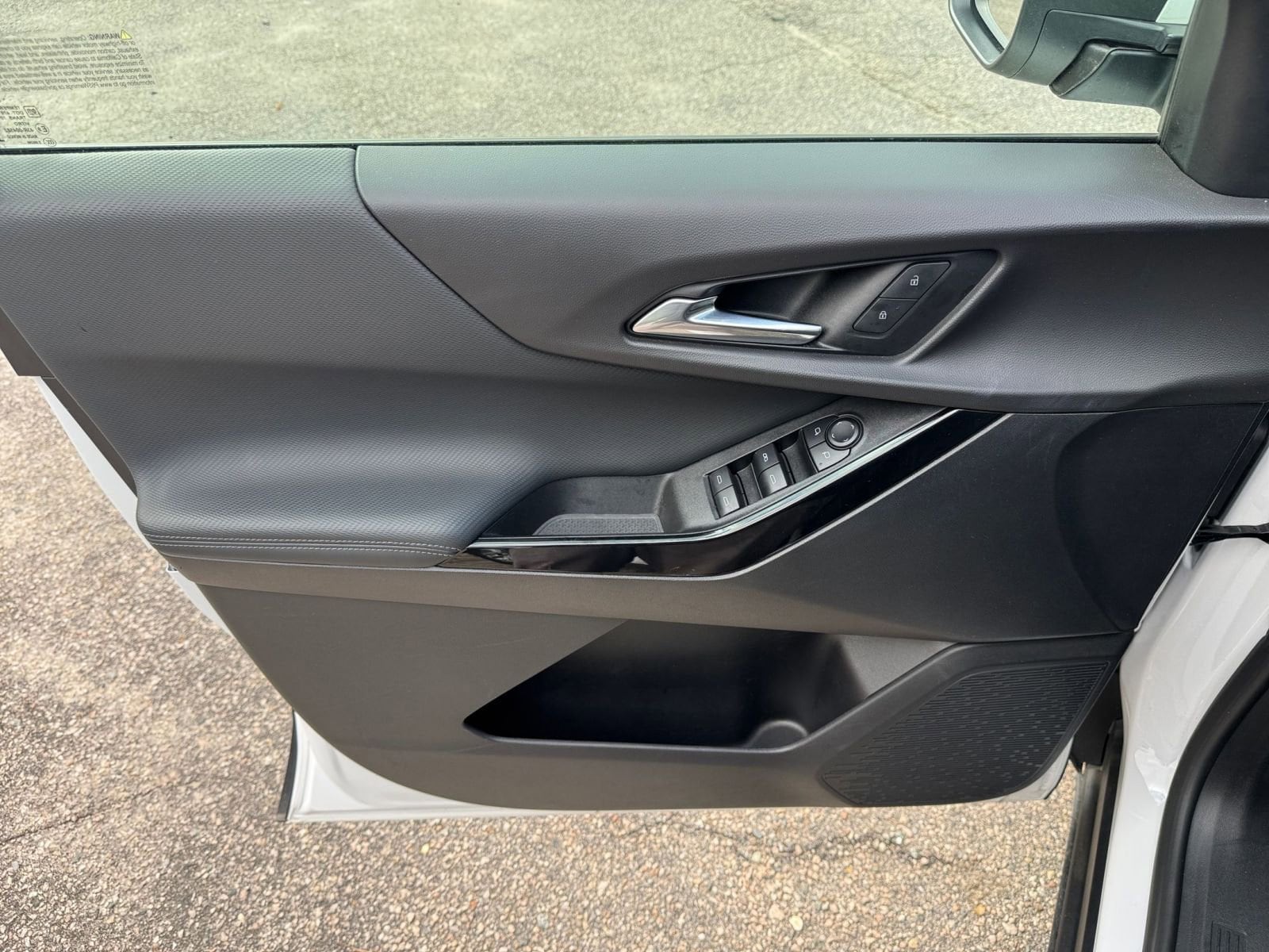 Thumbnail: 2025 Chevrolet Equinox - 22