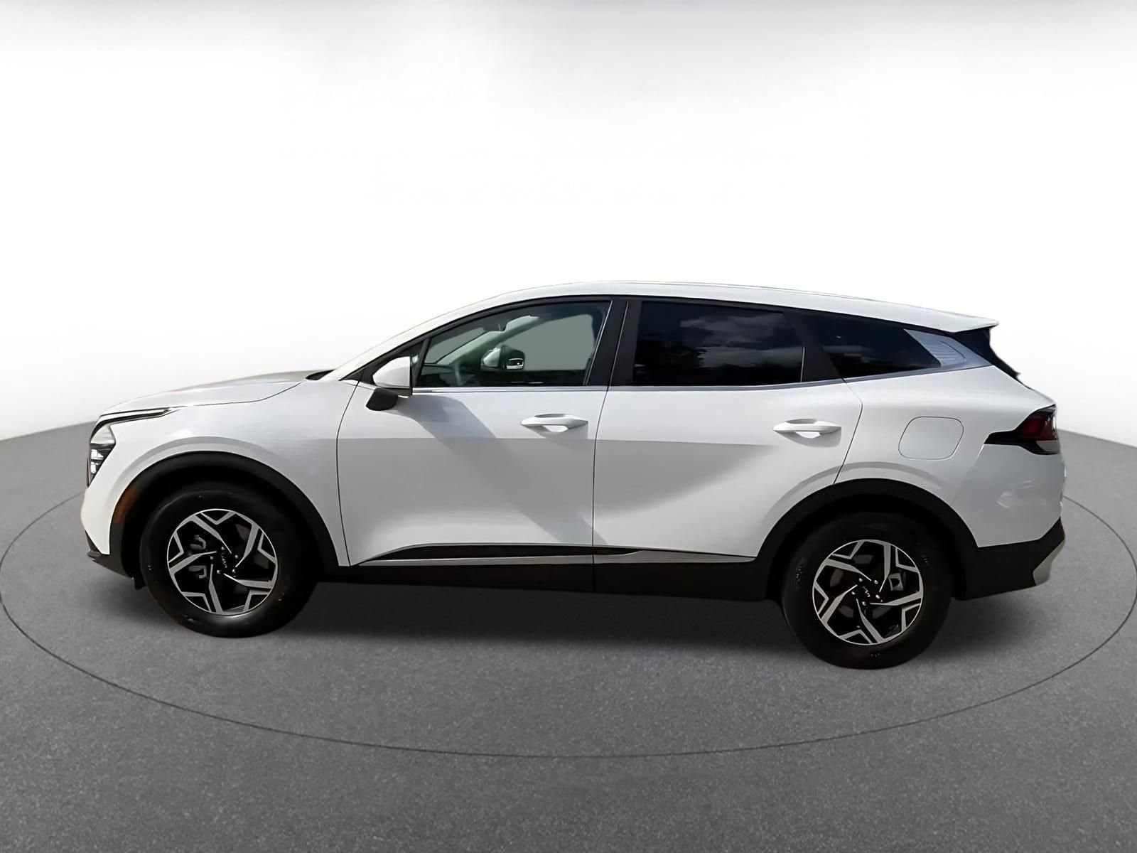 Thumbnail: 2025 Kia Sportage - 9