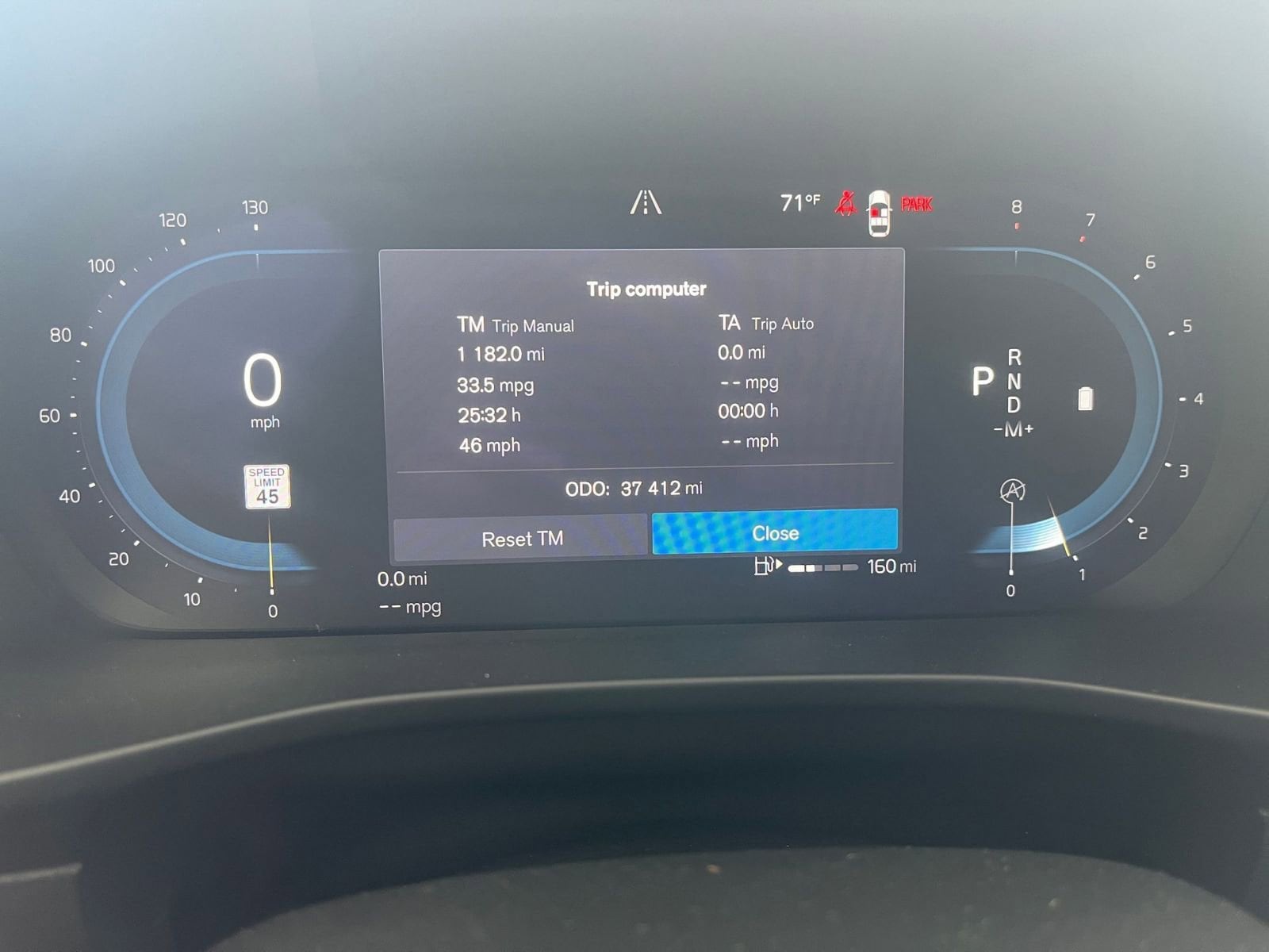 Thumbnail: 2024 Volvo XC40 - 35