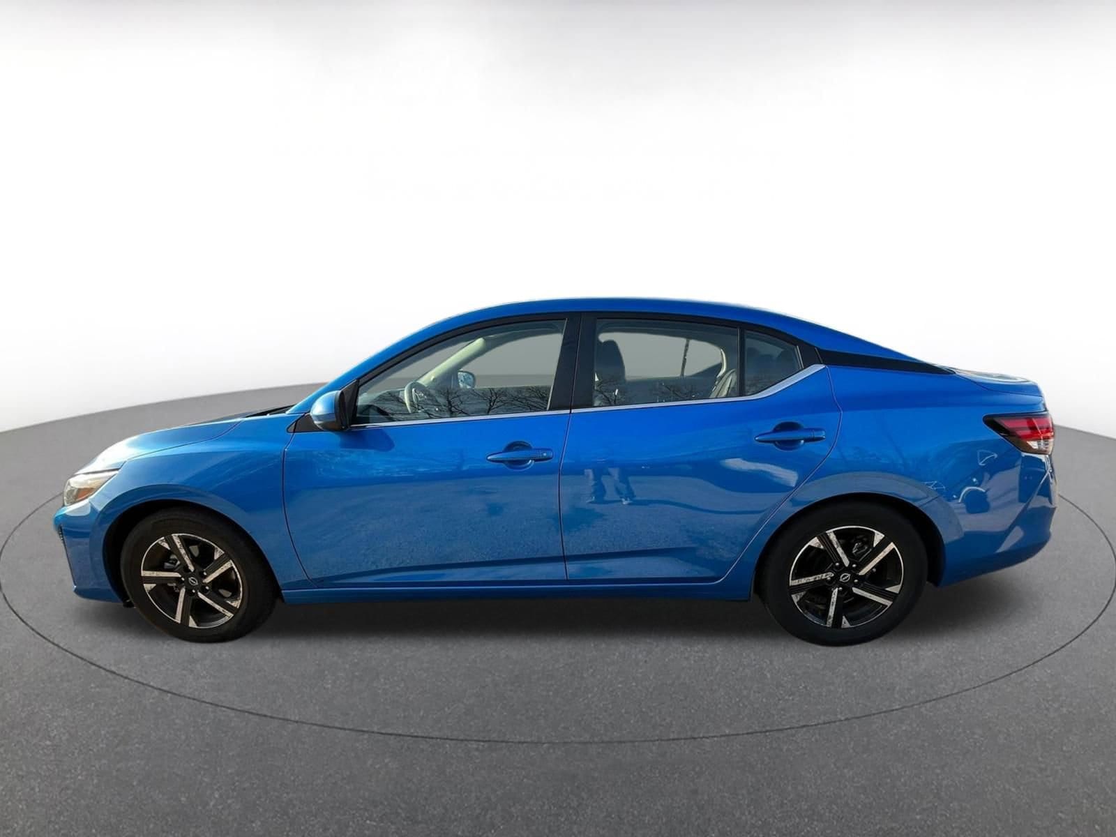 Thumbnail: 2025 Nissan Sentra - 4