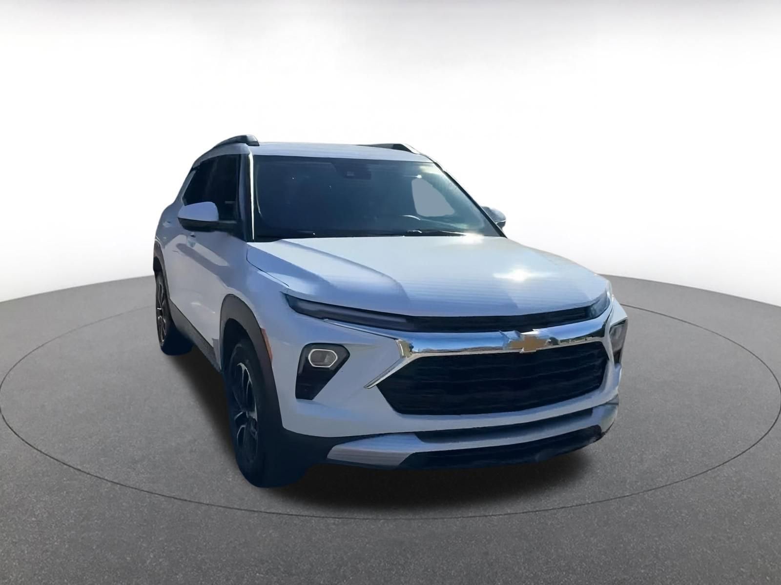 Thumbnail: 2025 Chevrolet TrailBlazer - 2