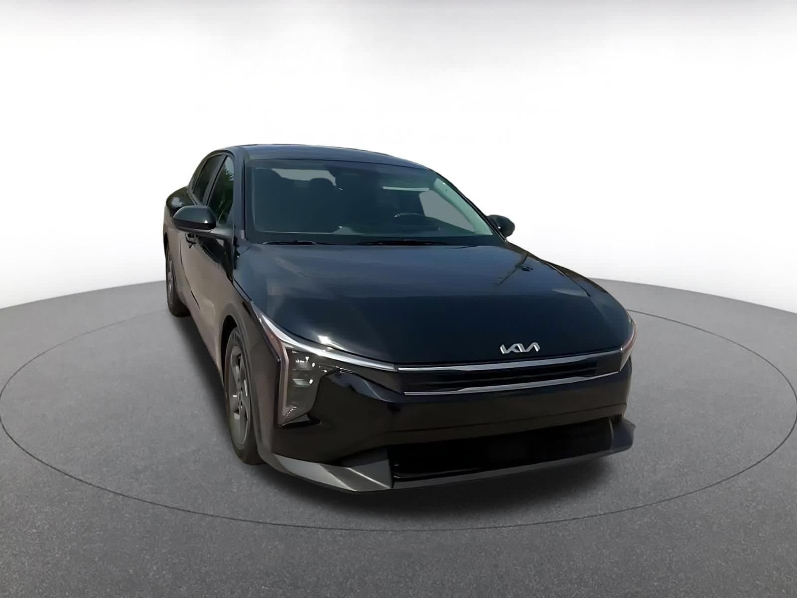Thumbnail: 2025 Kia K4 - 3