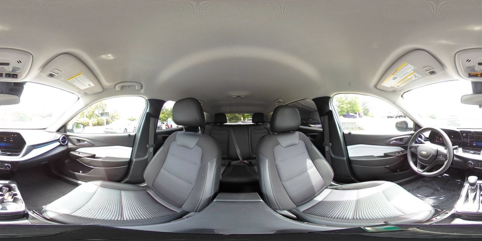 2025 Chevrolet Trax LT - Photo 40