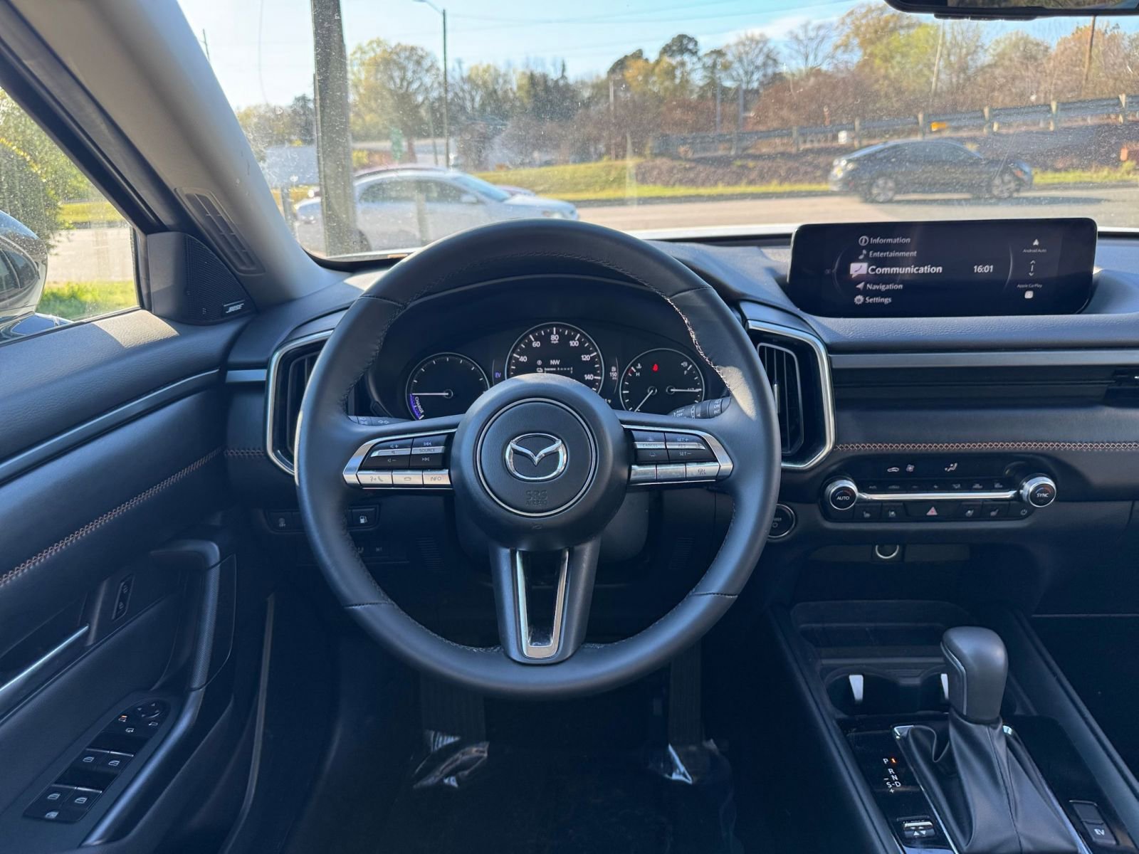 Thumbnail: 2025 Mazda CX-50 - 32