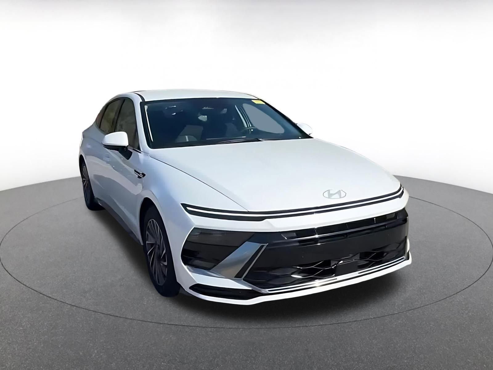 Thumbnail: 2025 Hyundai Sonata - 3