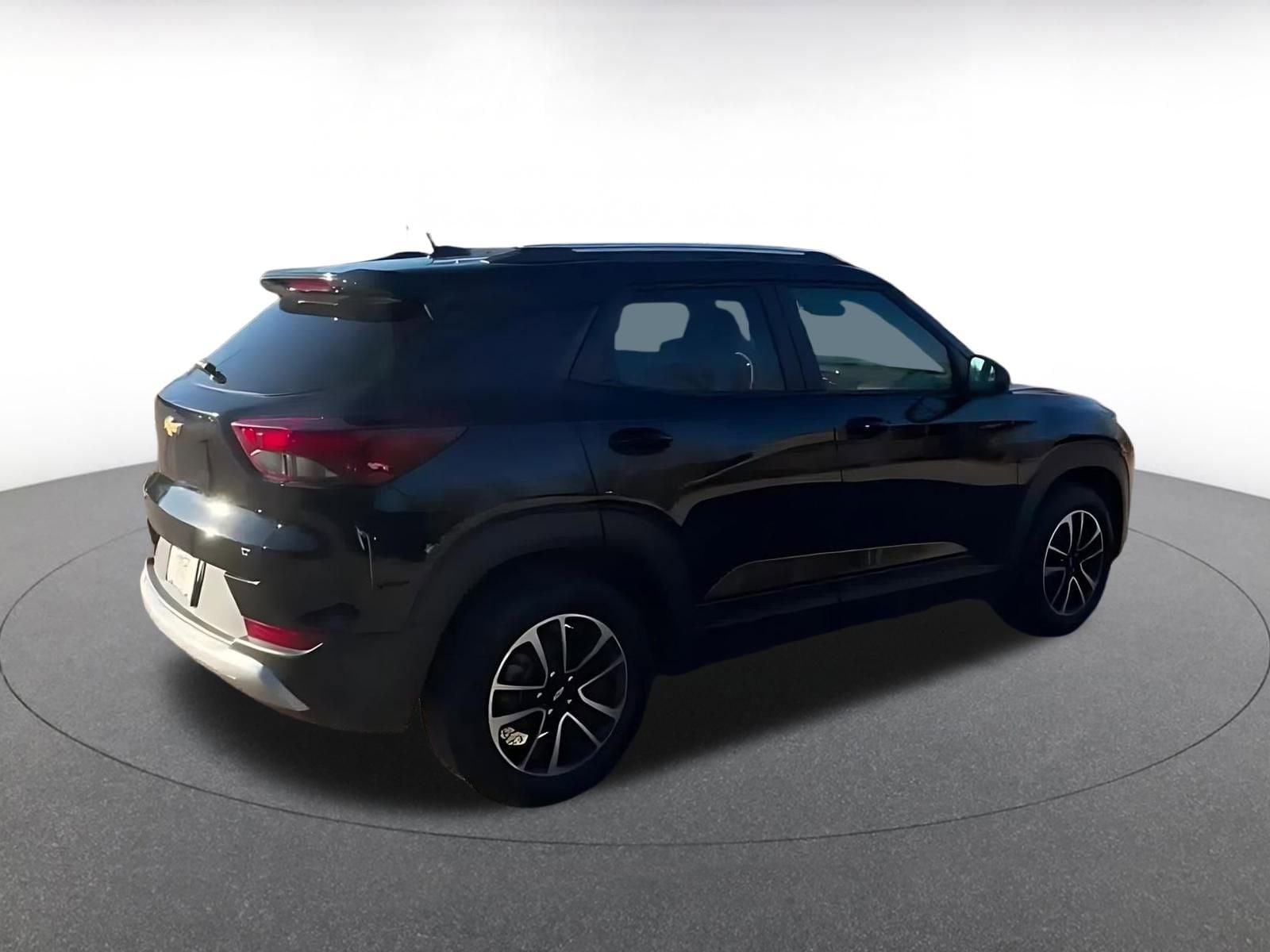 Thumbnail: 2025 Chevrolet TrailBlazer - 15