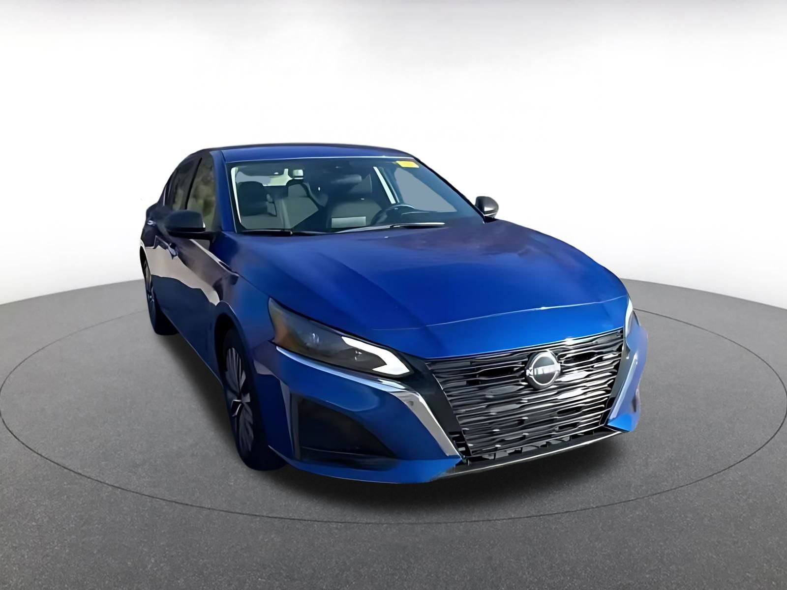 Thumbnail: 2025 Nissan Altima - 15