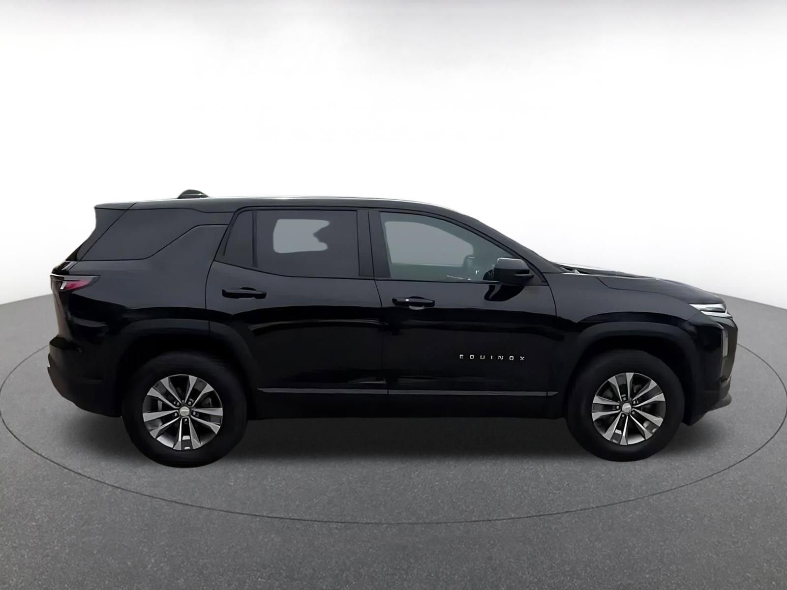 Thumbnail: 2025 Chevrolet Equinox - 16