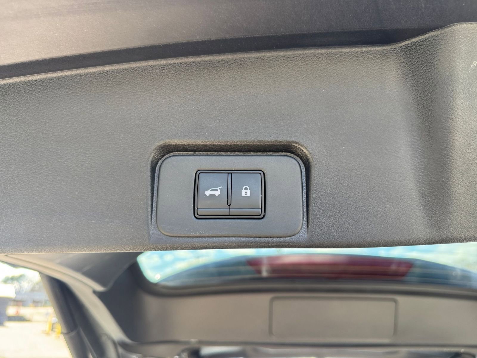 Thumbnail: 2025 Nissan Rogue - 32