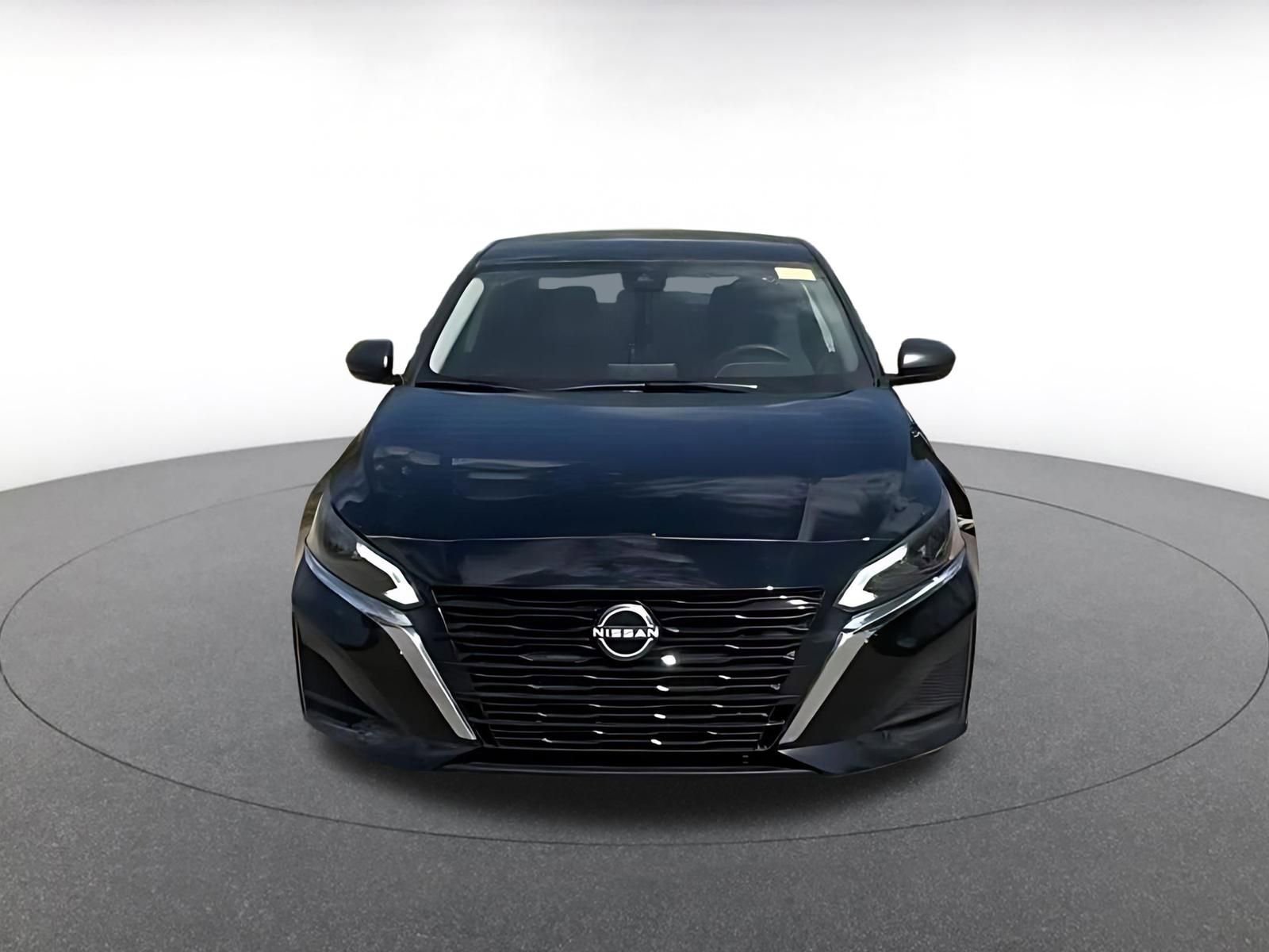 Thumbnail: 2025 Nissan Altima - 4