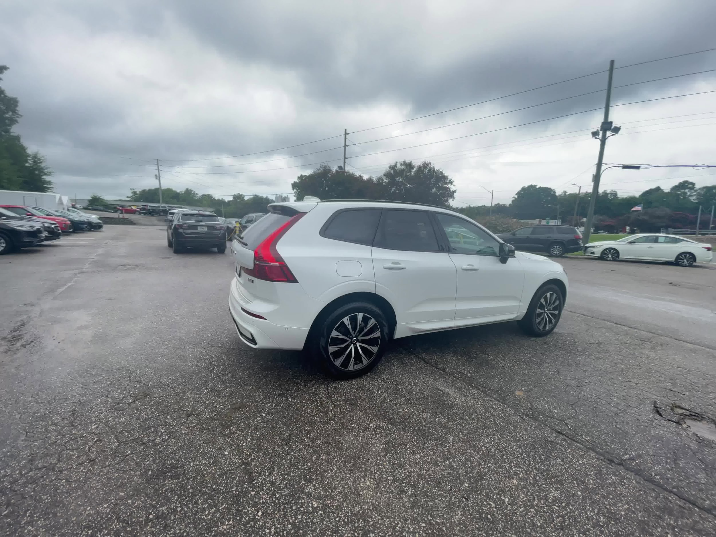 2023 Volvo XC60 B5 Plus 12