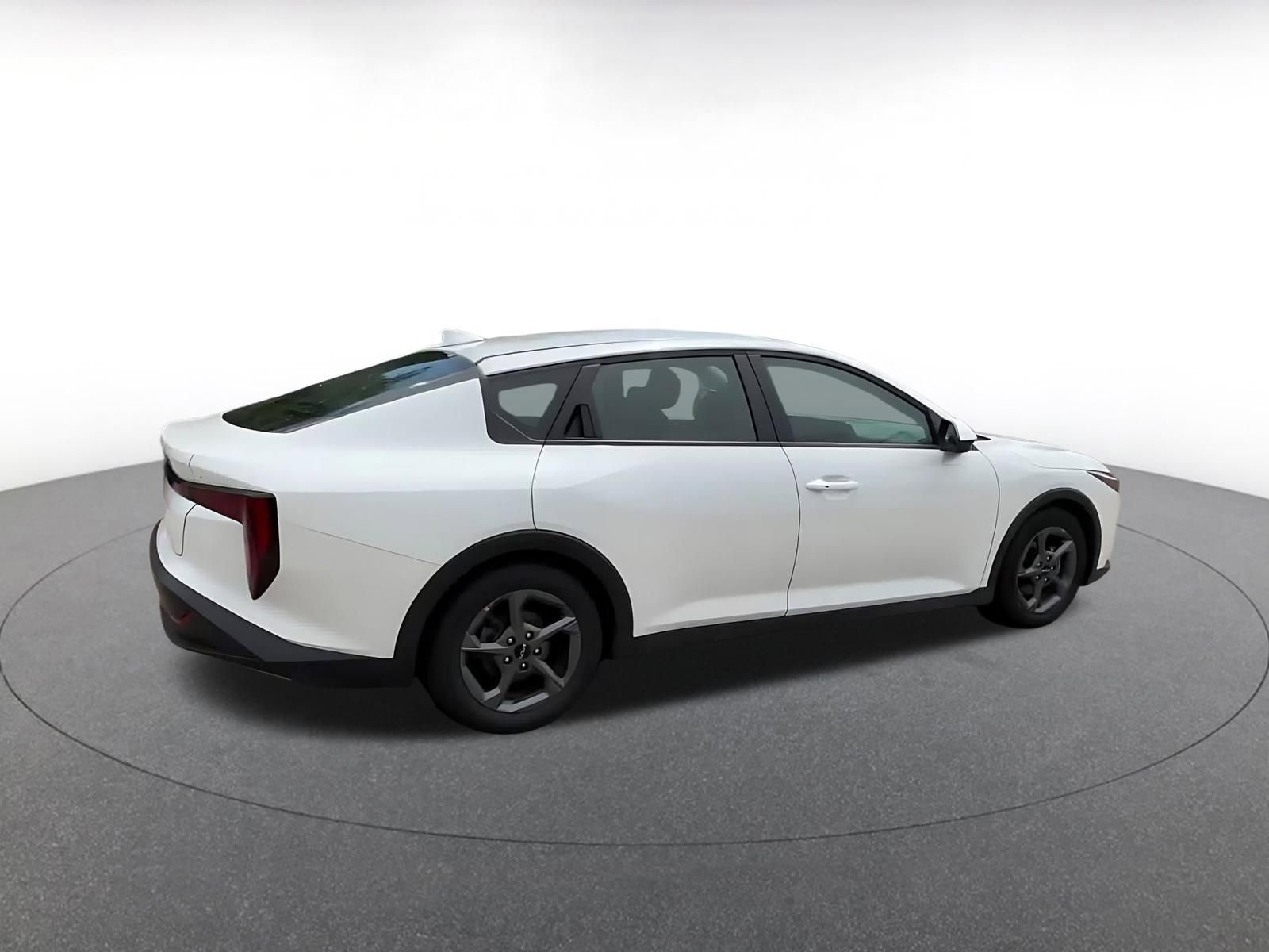 Thumbnail: 2025 Kia K4 - 14