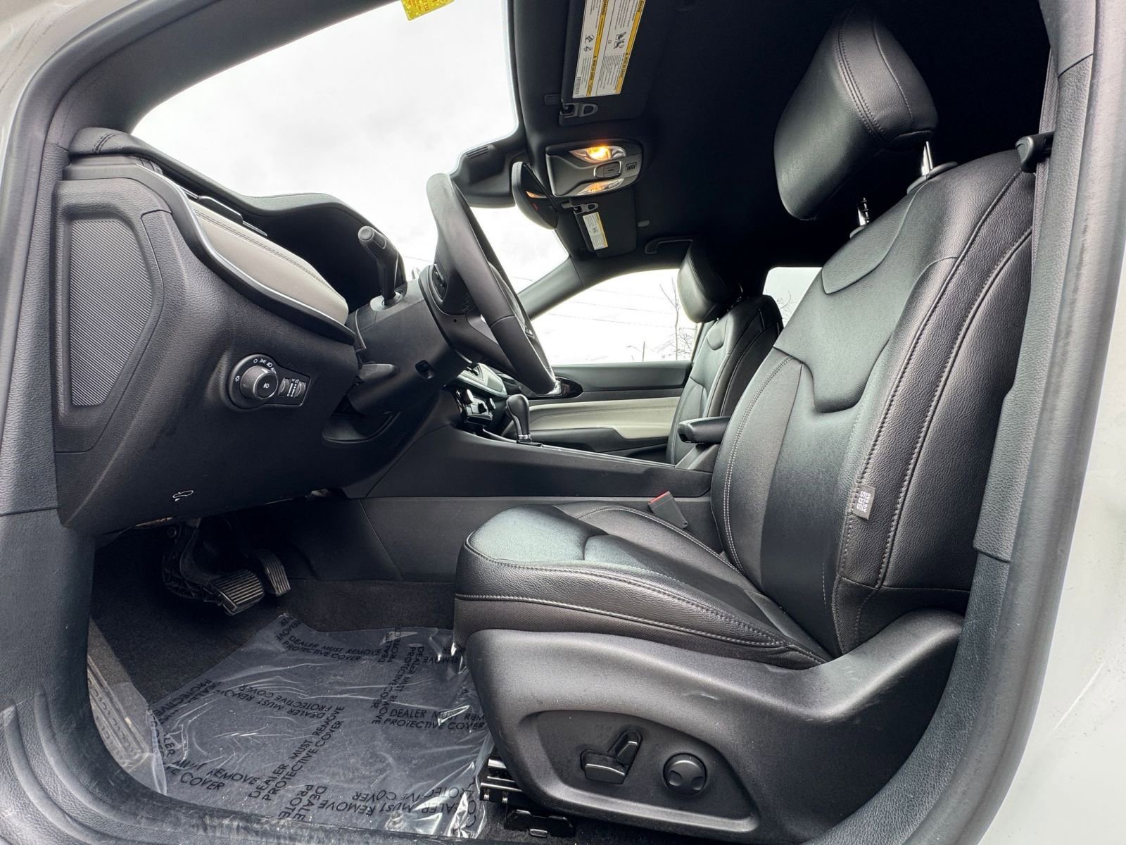 Thumbnail: 2025 Jeep Compass - 23