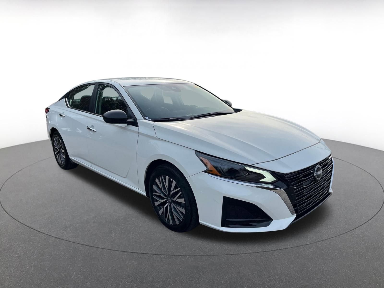 Thumbnail: 2025 Nissan Altima - 1