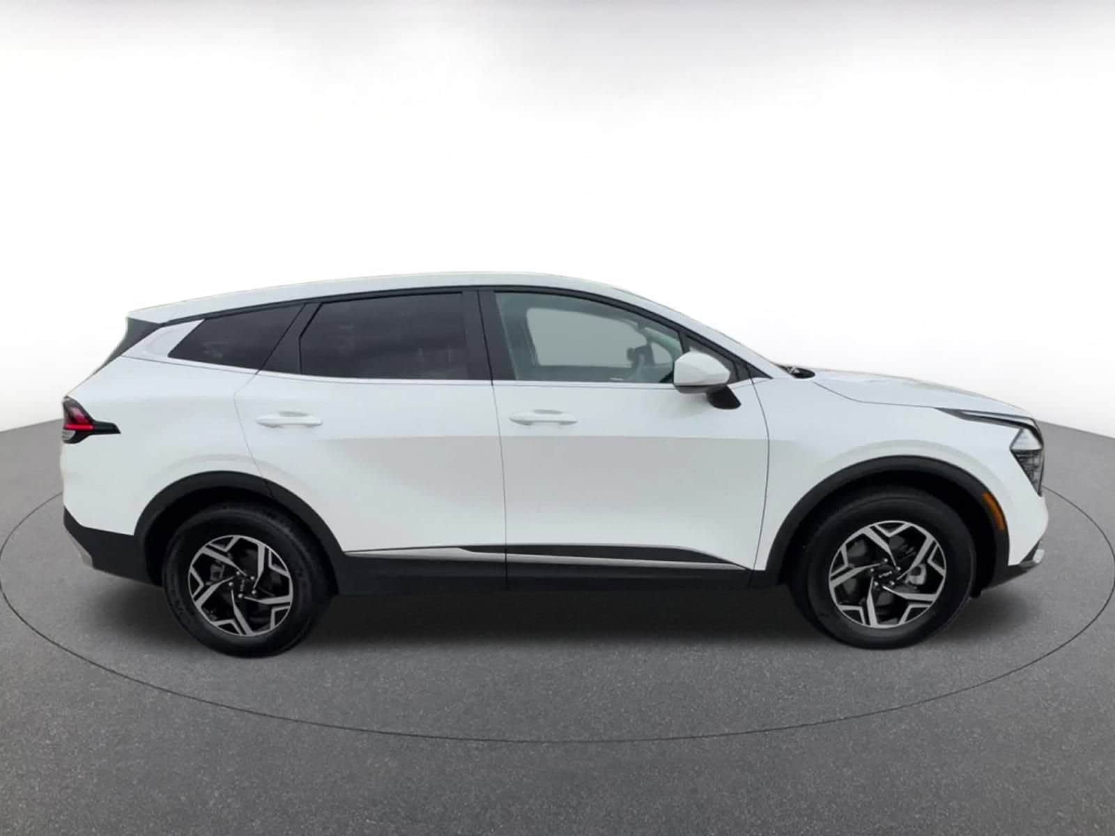 Thumbnail: 2024 Kia Sportage - 16