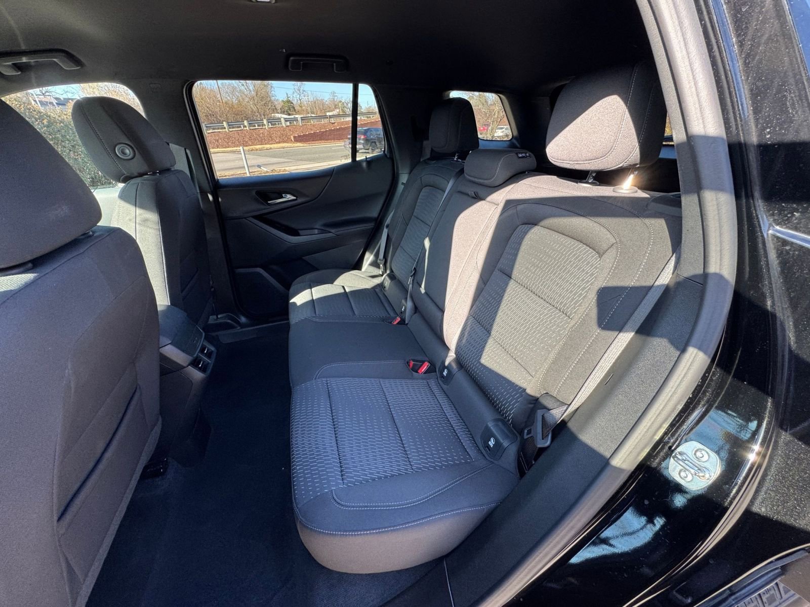 Thumbnail: 2025 Chevrolet Equinox - 32