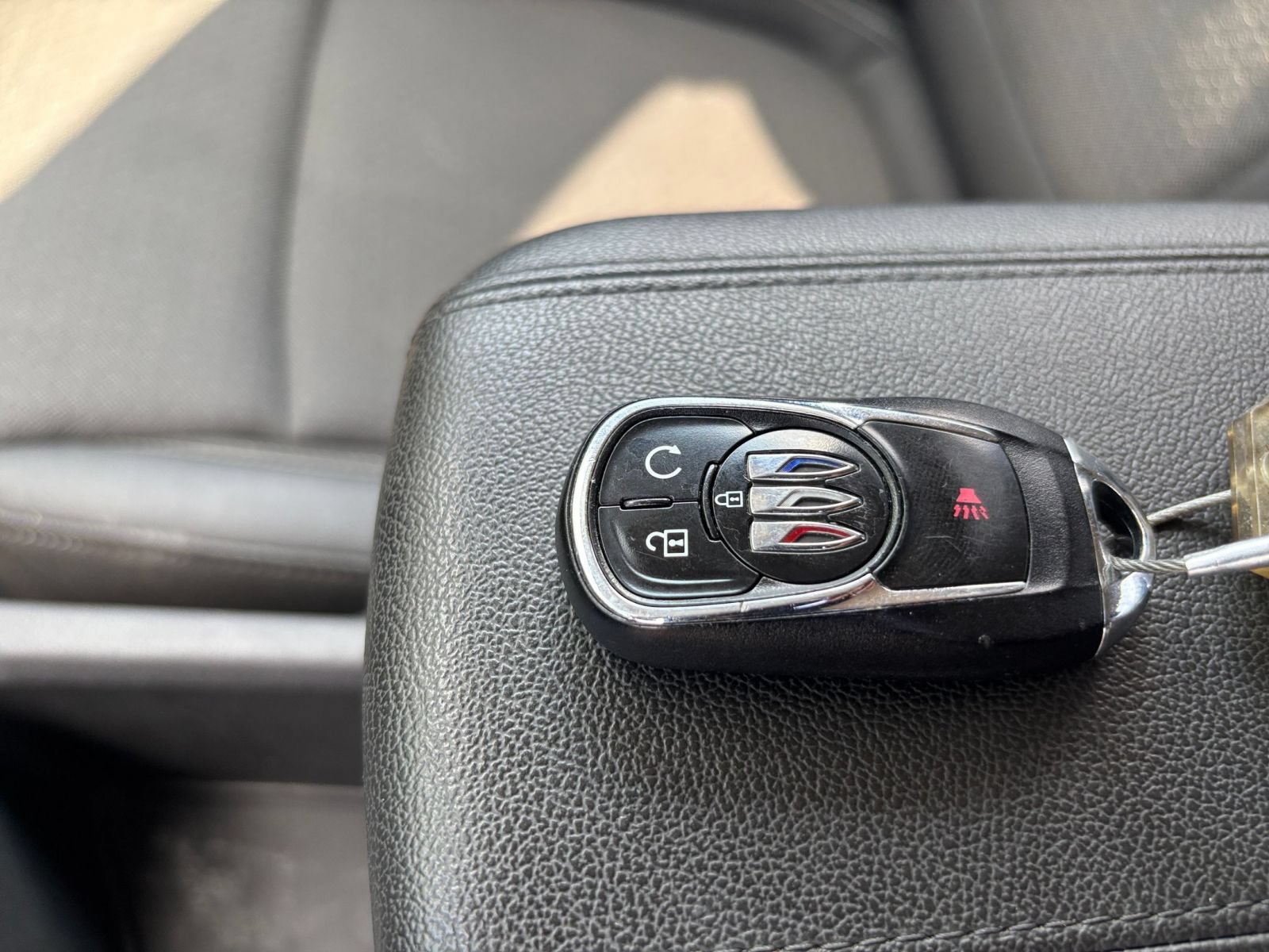 Thumbnail: 2025 Buick Encore GX - 21