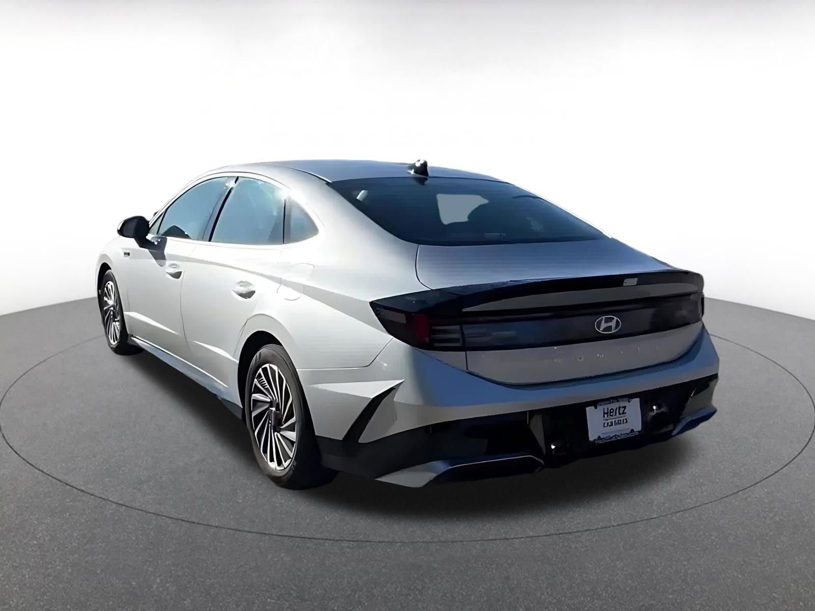 Thumbnail: 2025 Hyundai Sonata - 4