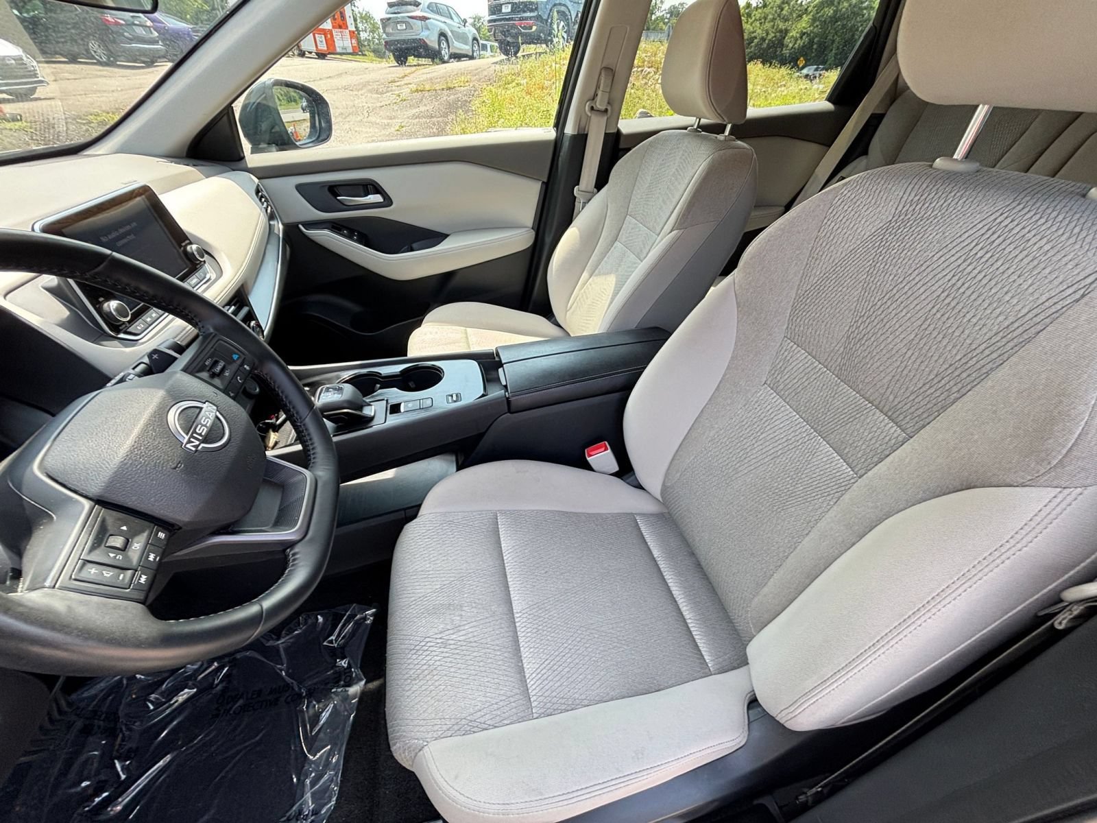 Thumbnail: 2025 Nissan Rogue - 32