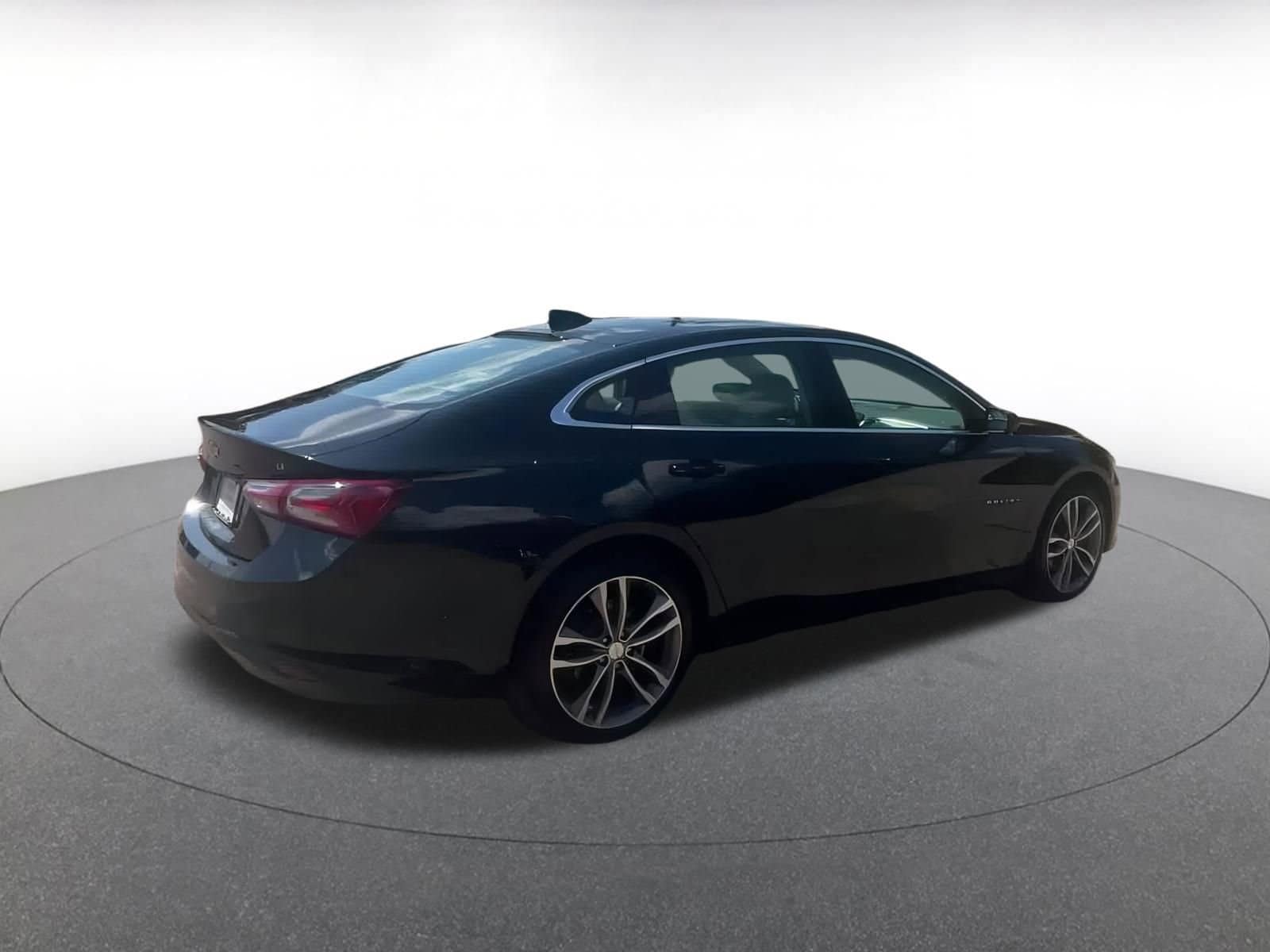 Thumbnail: 2024 Chevrolet Malibu - 15