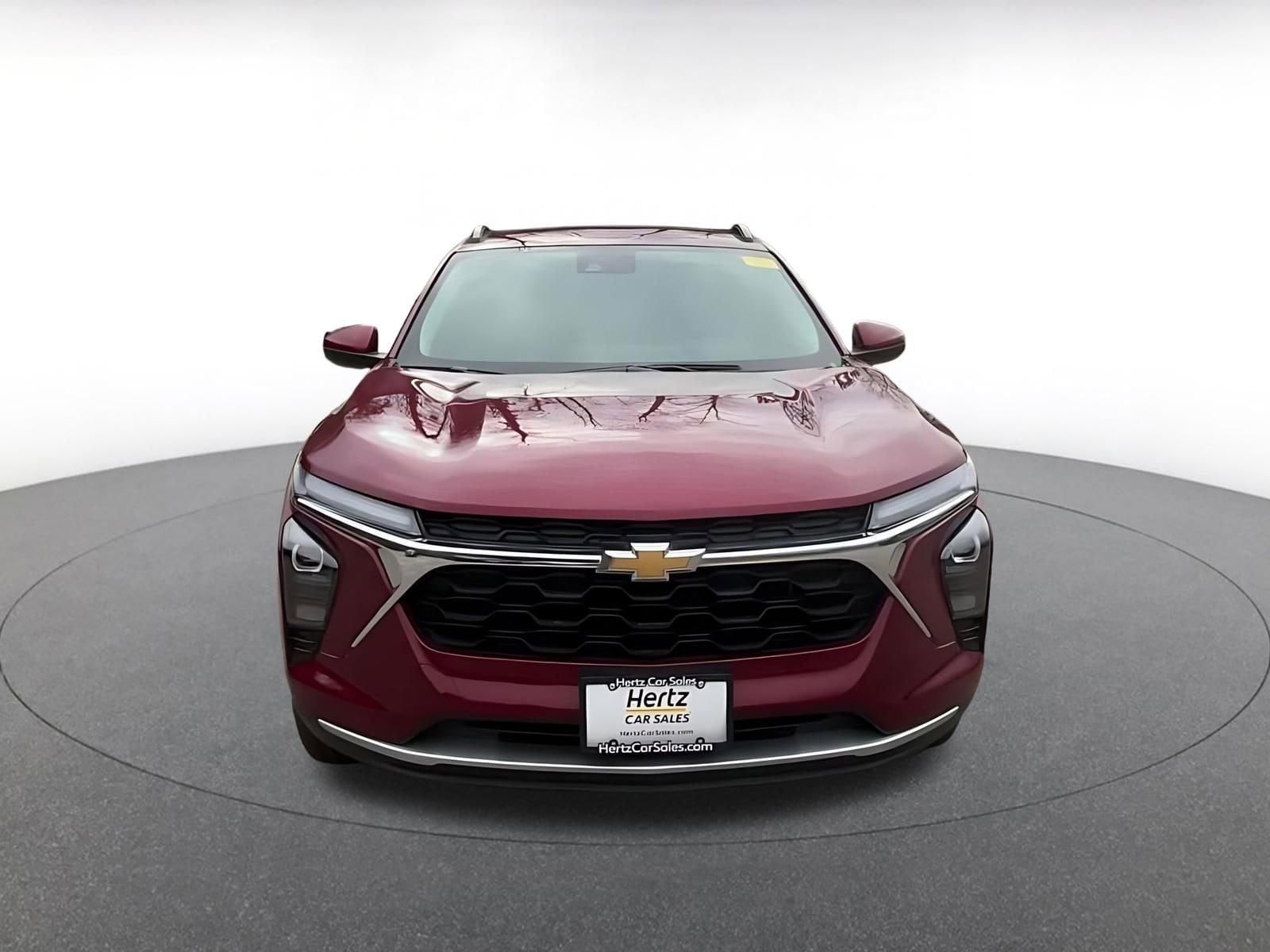 Thumbnail: 2025 Chevrolet Trax - 4