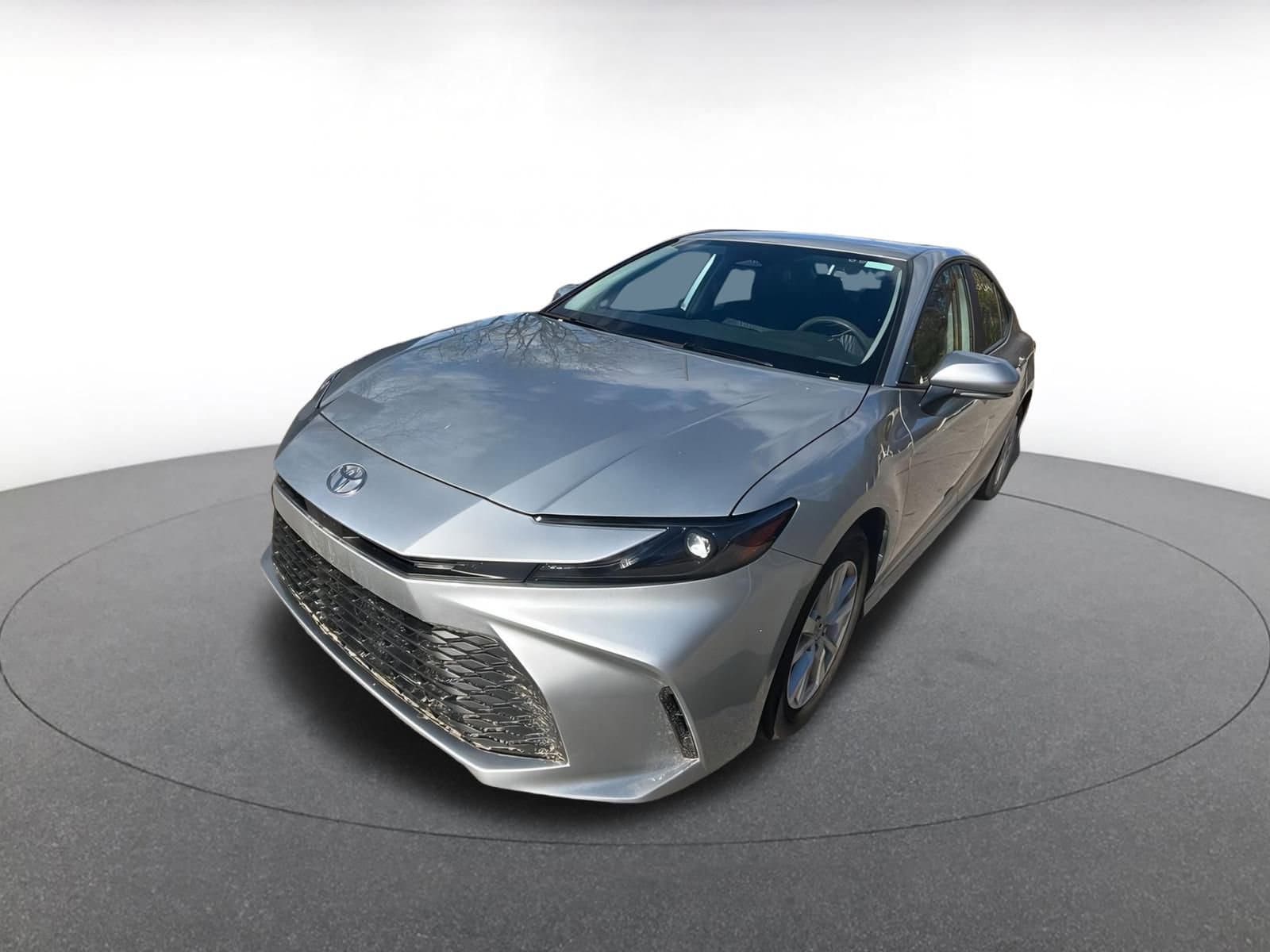 Thumbnail: 2025 Toyota Camry - 3
