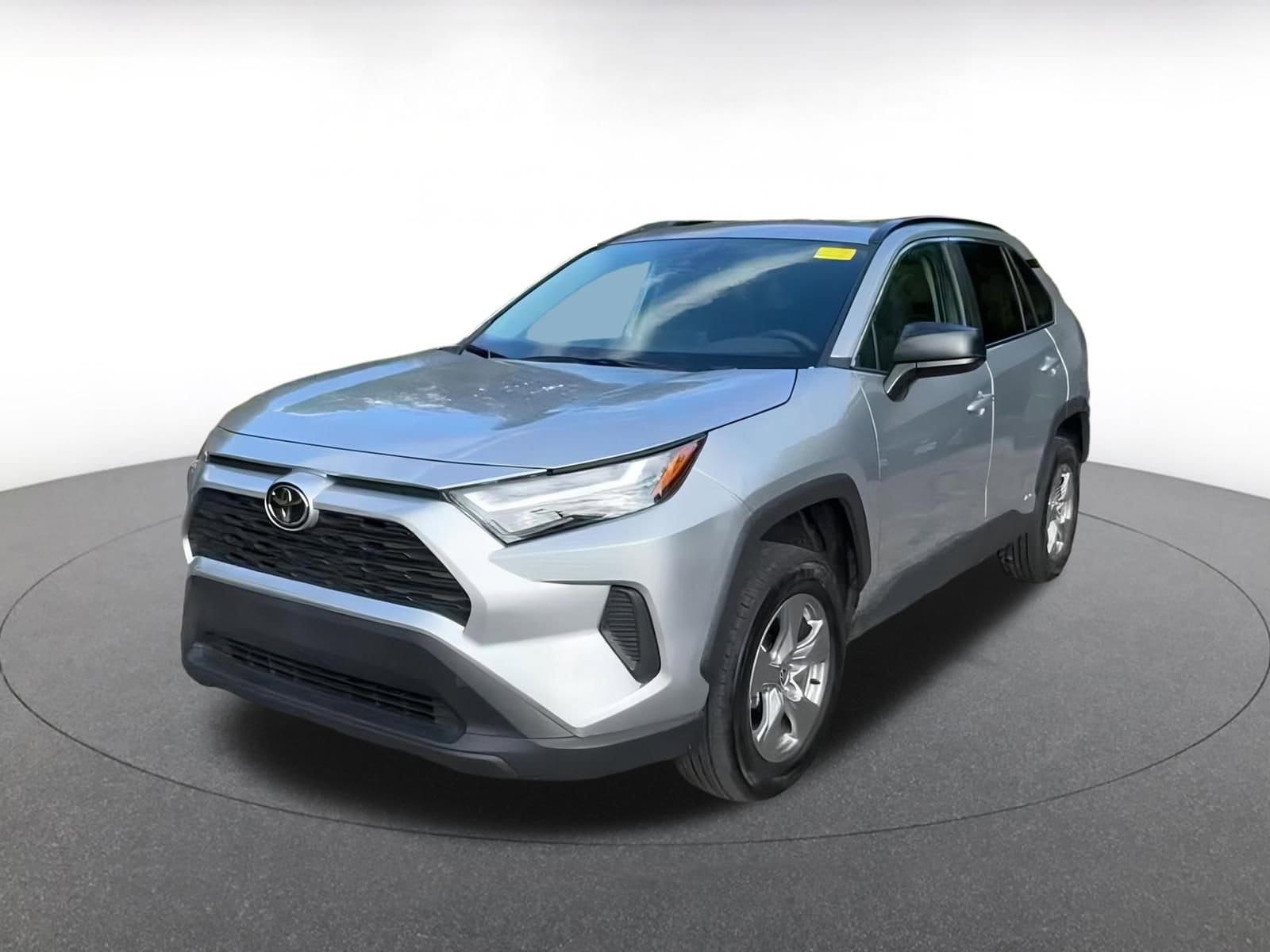 Thumbnail: 2025 Toyota RAV4 - 7