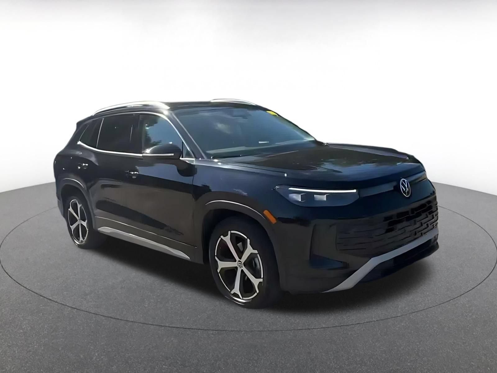Thumbnail: 2026 Volkswagen Tiguan - 2