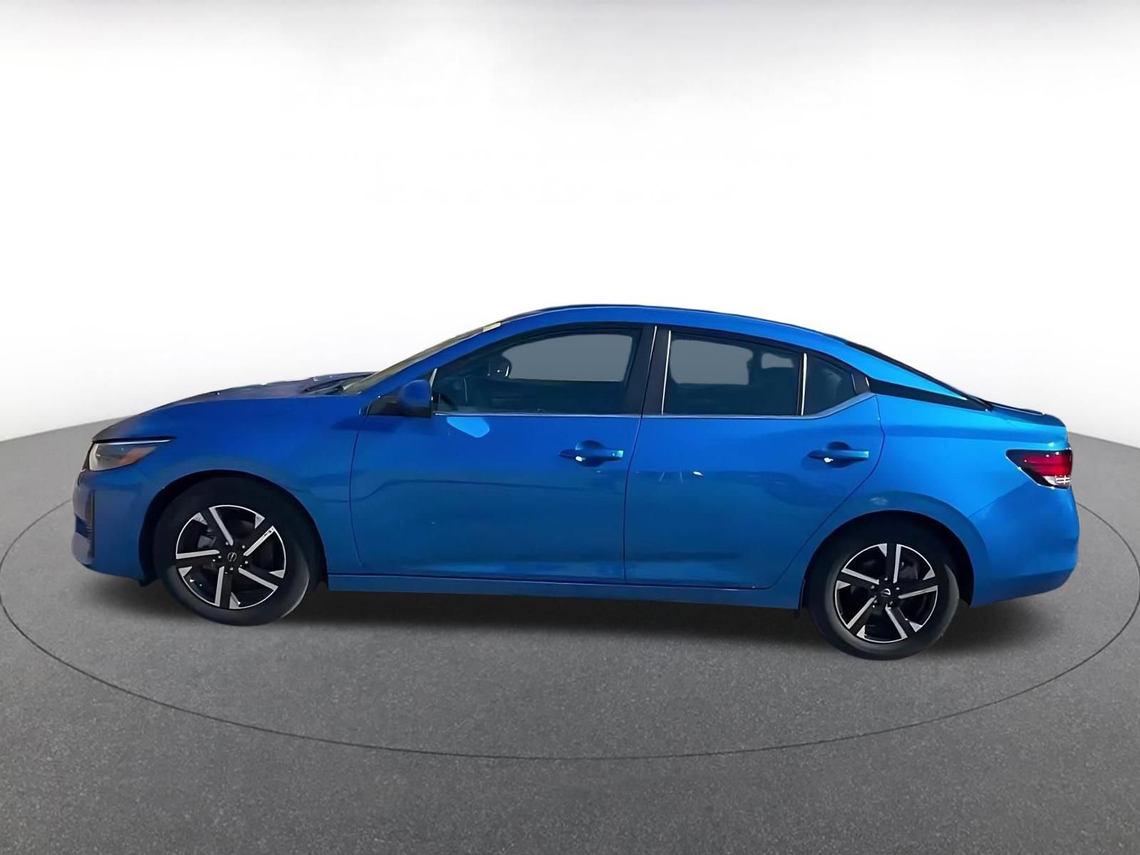 Thumbnail: 2025 Nissan Sentra - 9