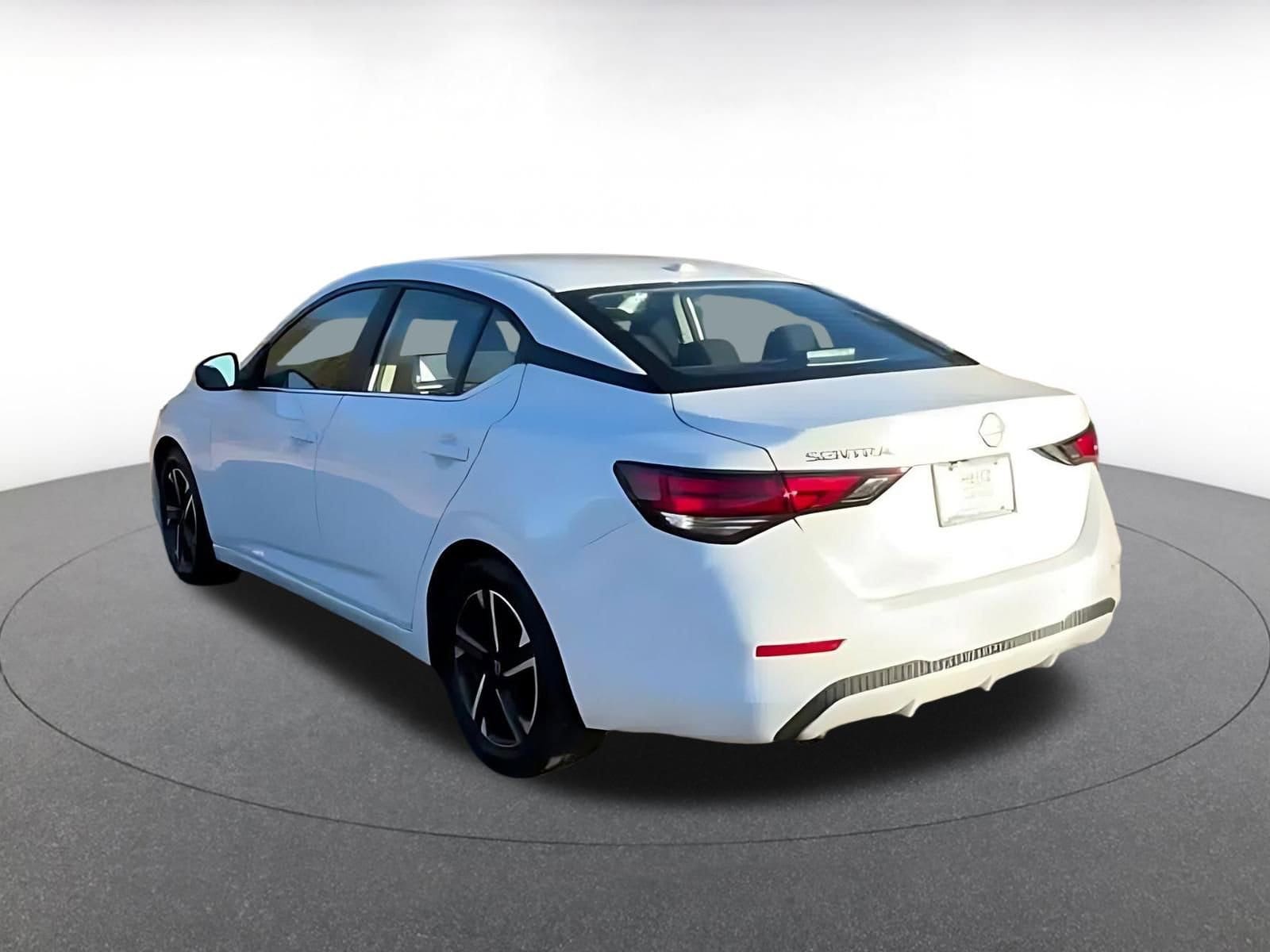 Thumbnail: 2025 Nissan Sentra - 11