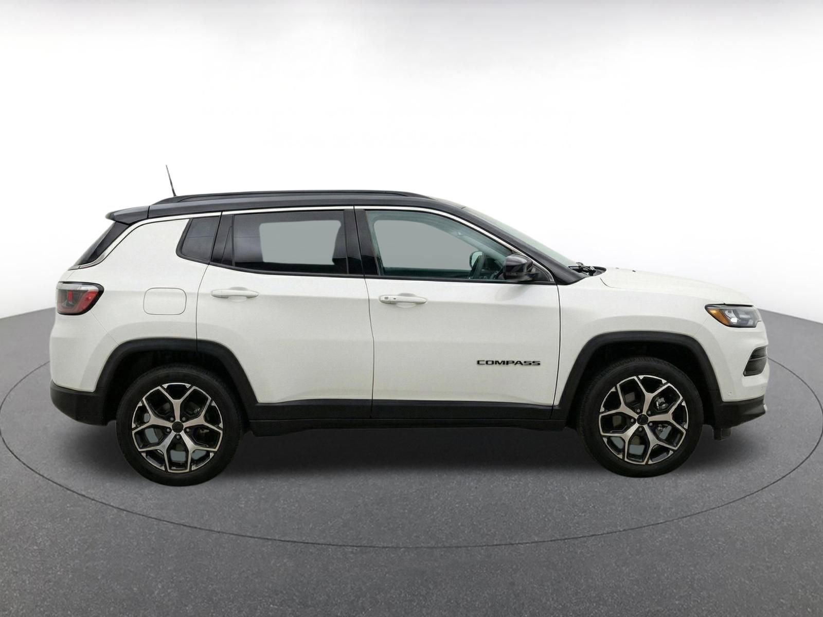 Thumbnail: 2025 Jeep Compass - 10
