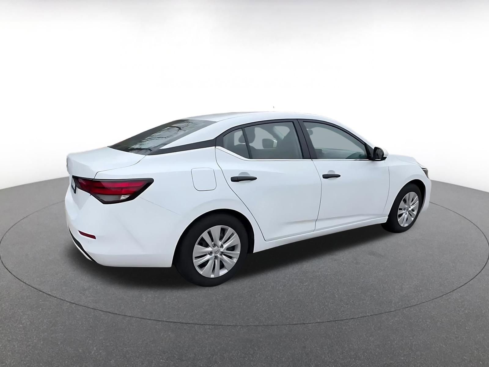 Thumbnail: 2025 Nissan Sentra - 15