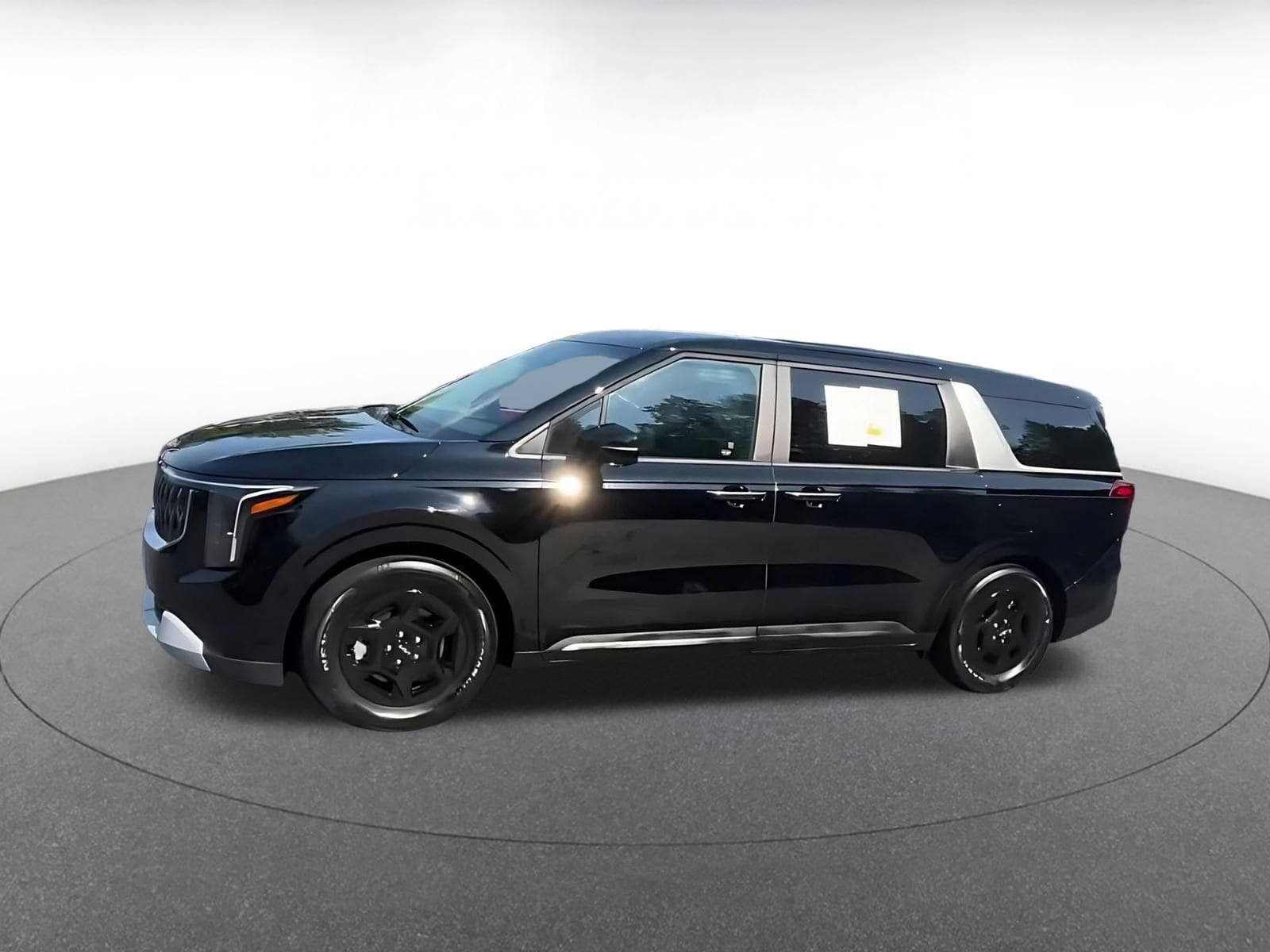 Thumbnail: 2026 Kia Carnival - 9