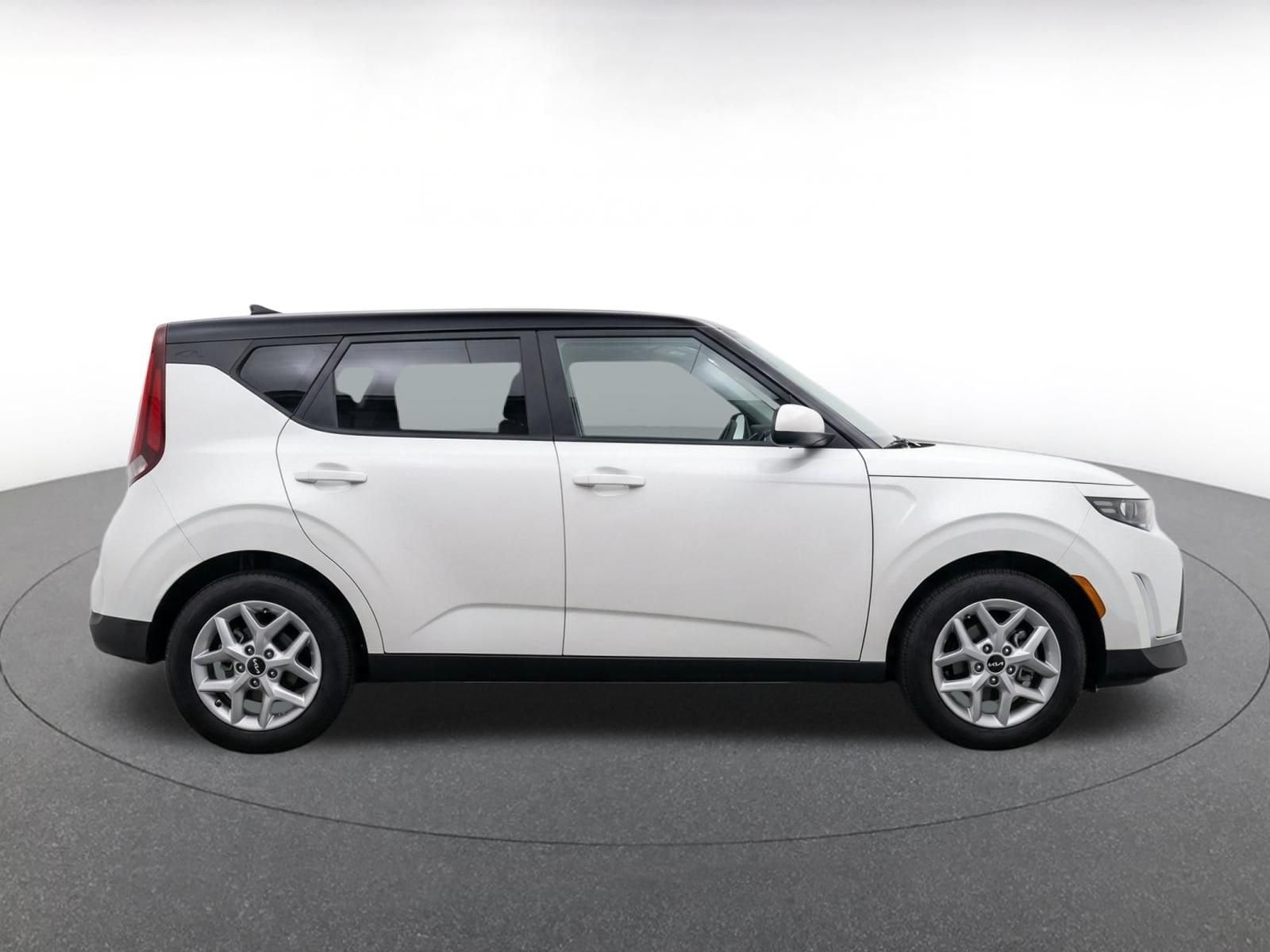 Thumbnail: 2025 Kia Soul - 10
