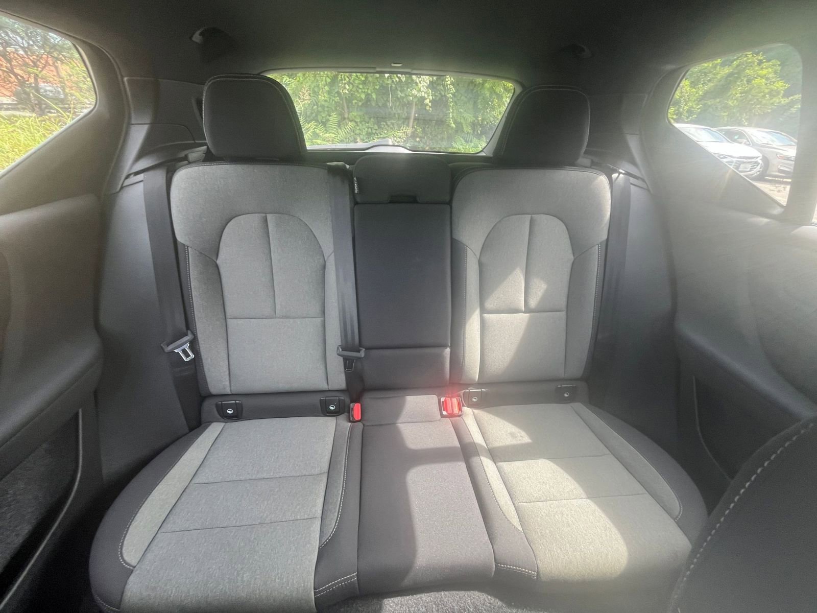 Thumbnail: 2024 Volvo XC40 - 33