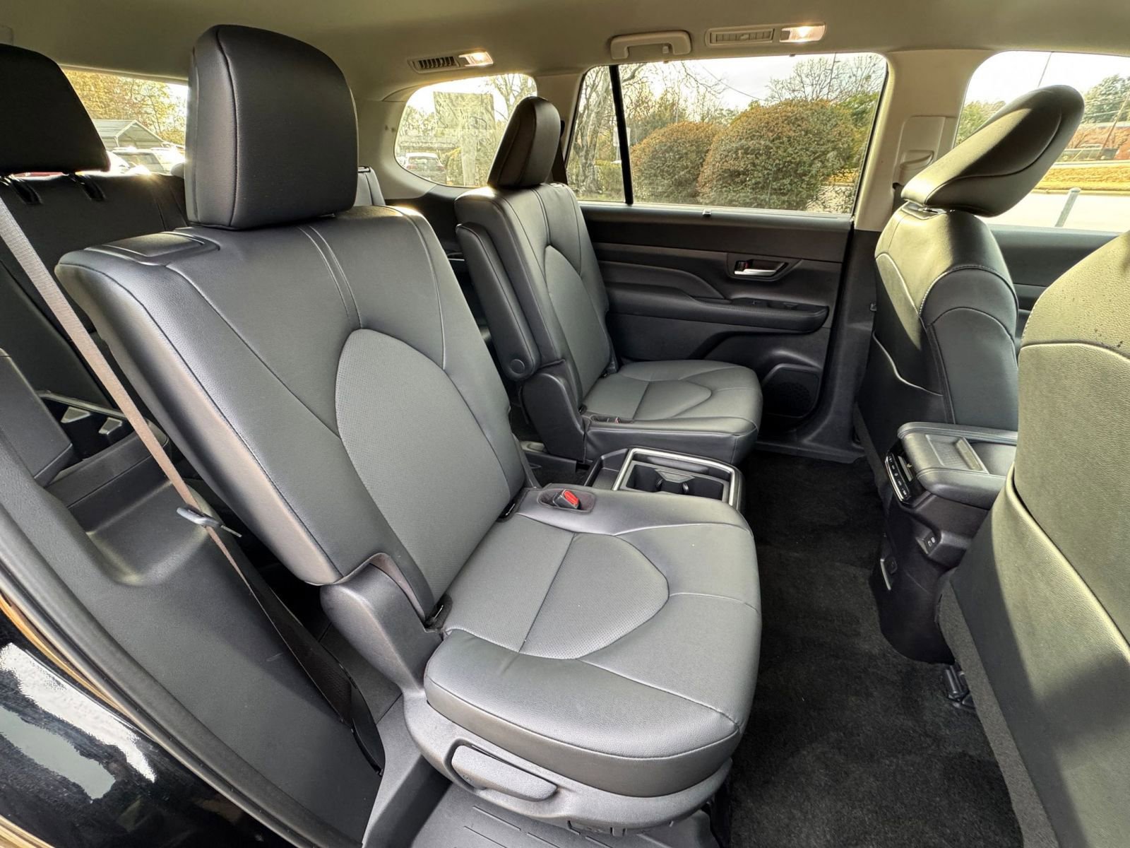 Thumbnail: 2025 Toyota Grand Highlander - 34