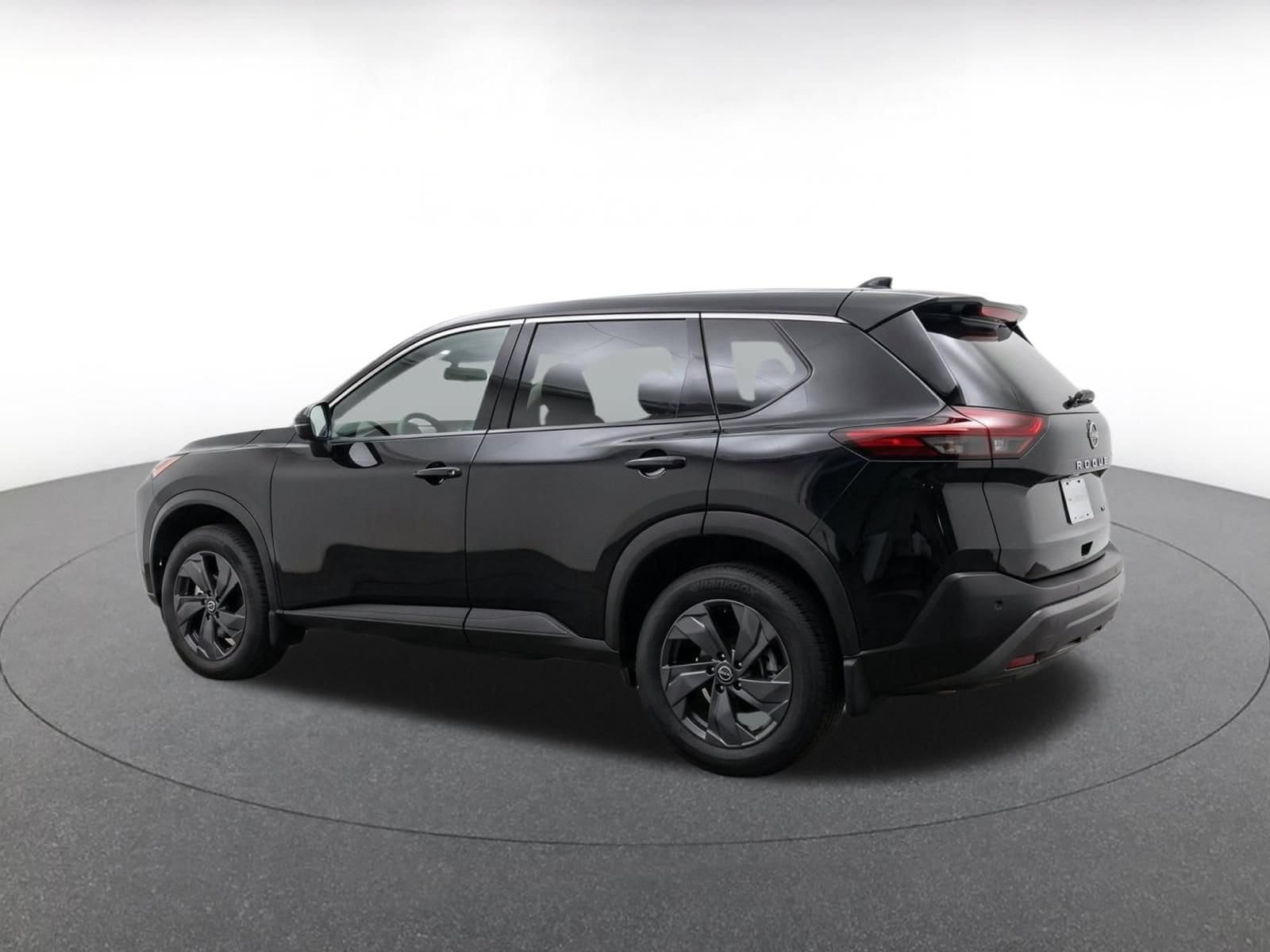 Thumbnail: 2026 Nissan Rogue - 6