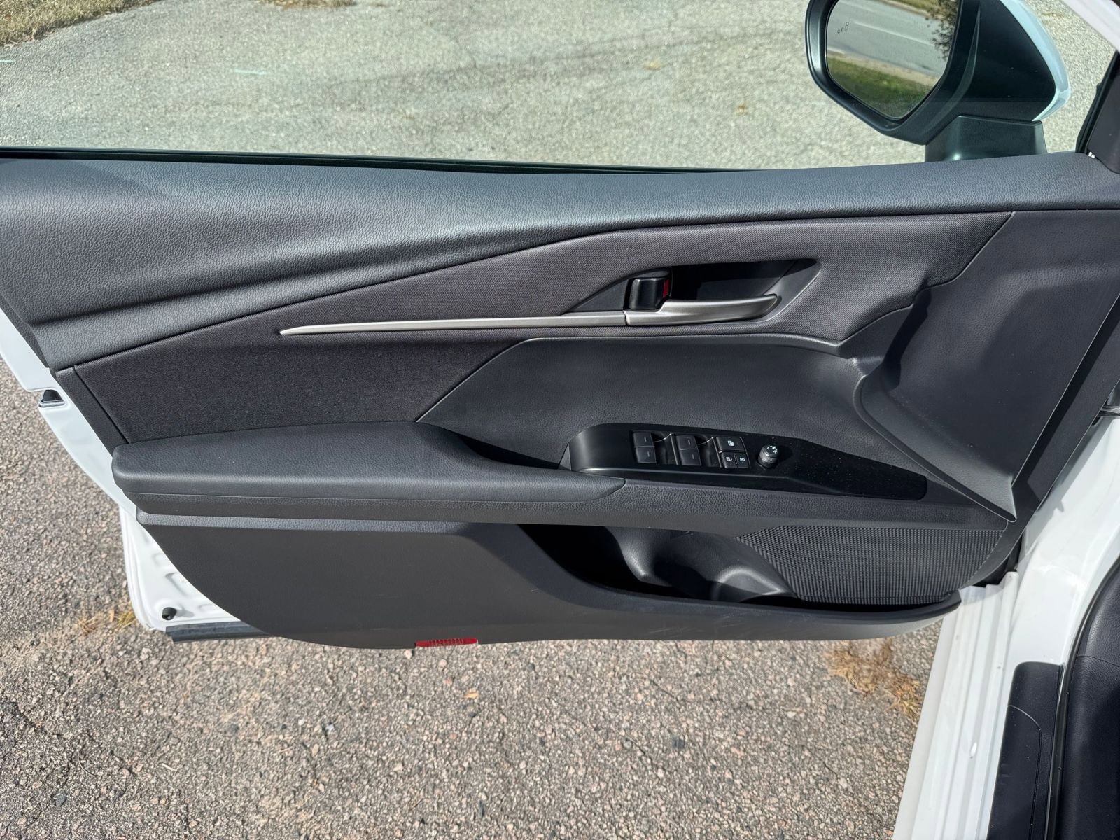 Thumbnail: 2025 Toyota Camry - 18