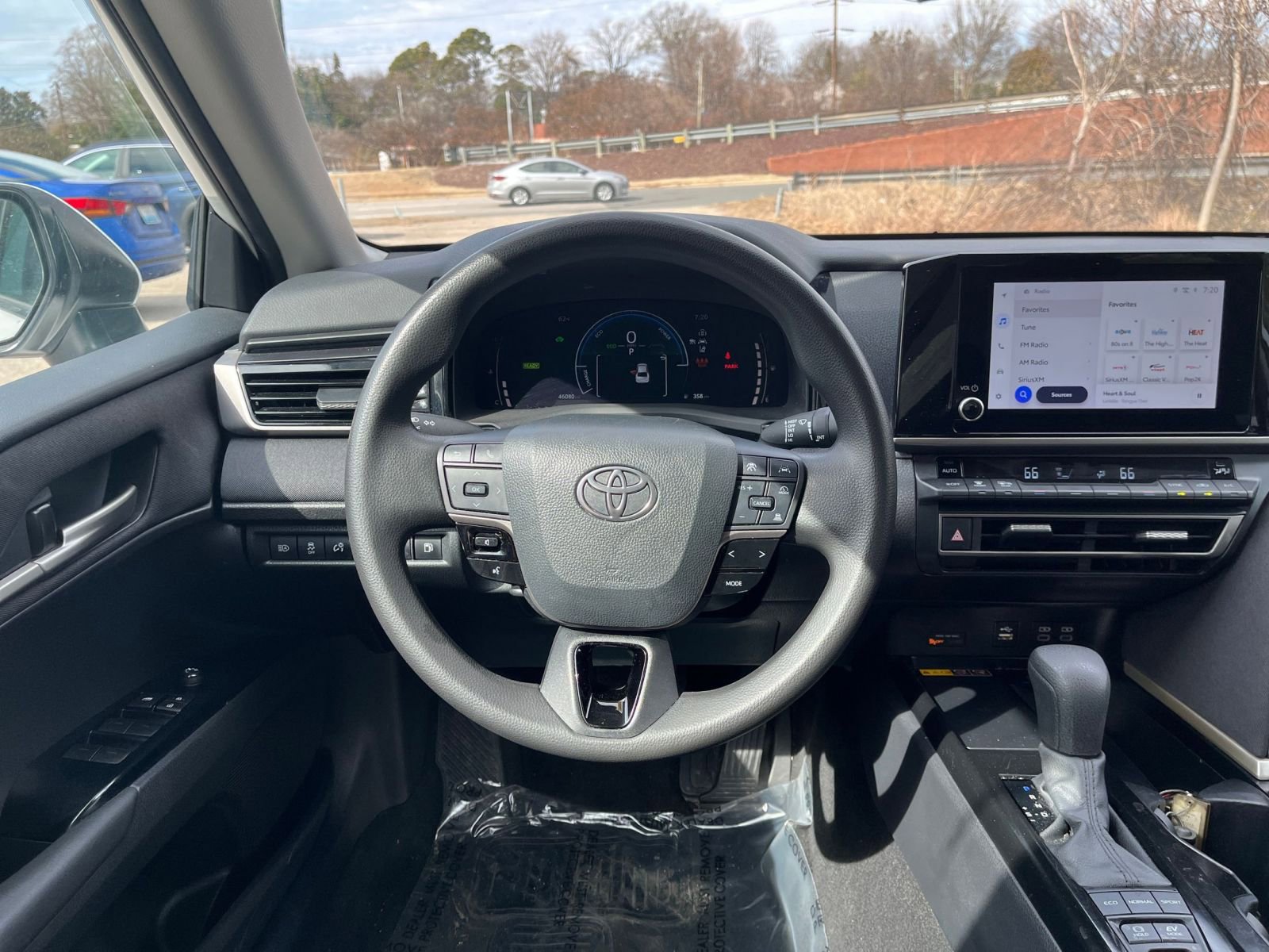 Thumbnail: 2025 Toyota Camry - 31