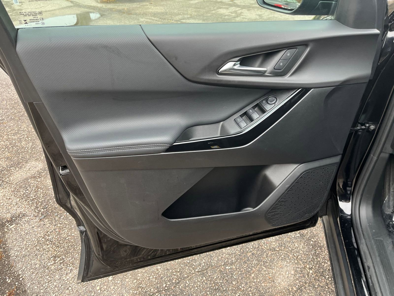 Thumbnail: 2025 Chevrolet Equinox - 18