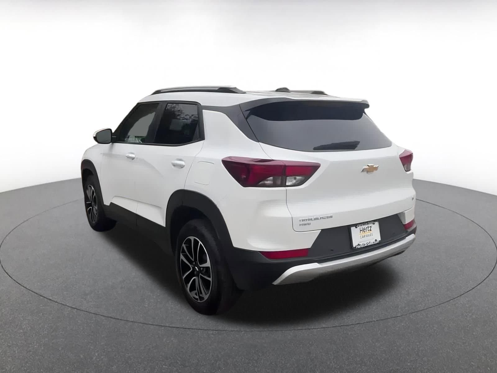 Thumbnail: 2025 Chevrolet TrailBlazer - 11