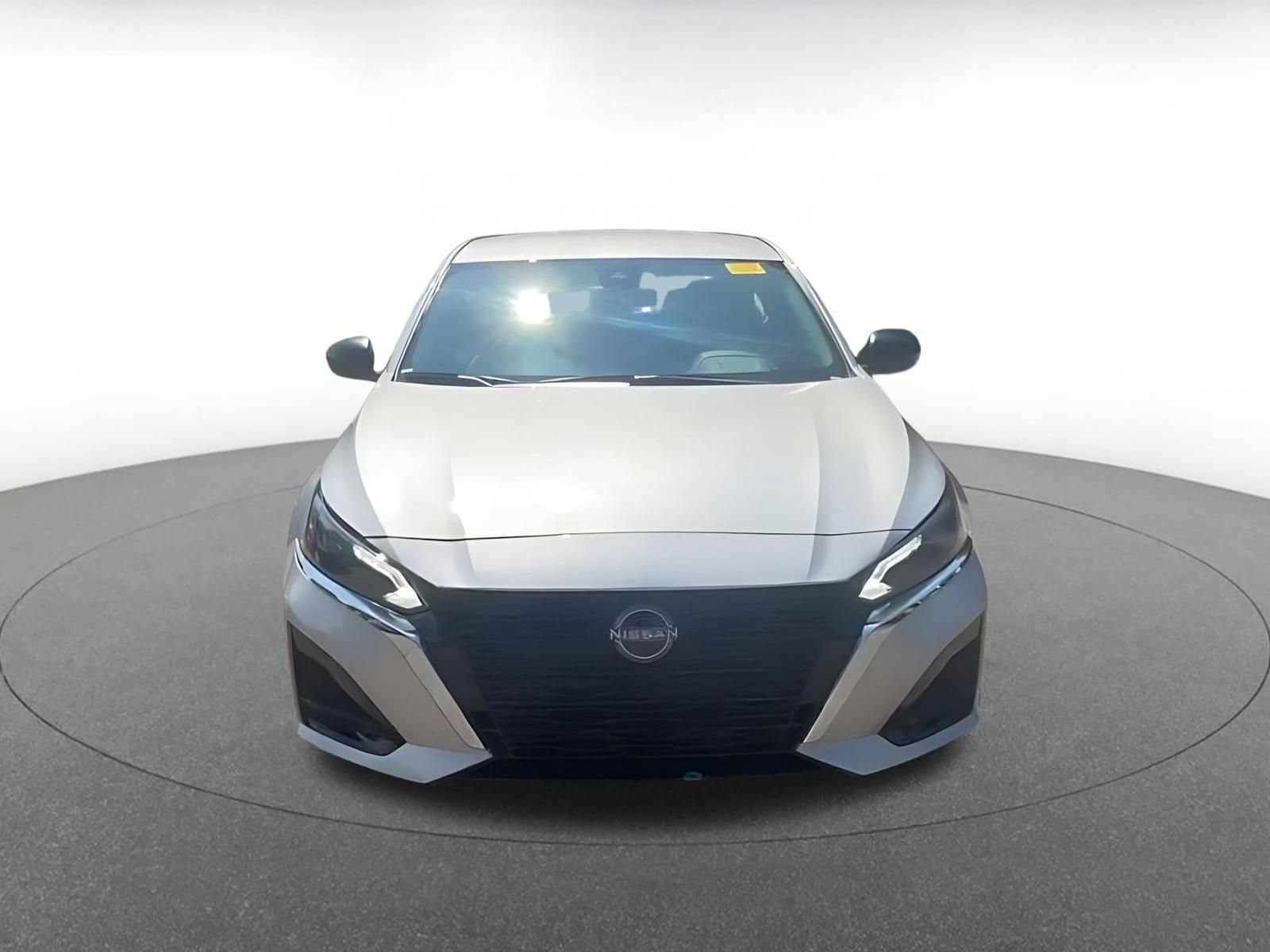 Thumbnail: 2025 Nissan Altima - 4
