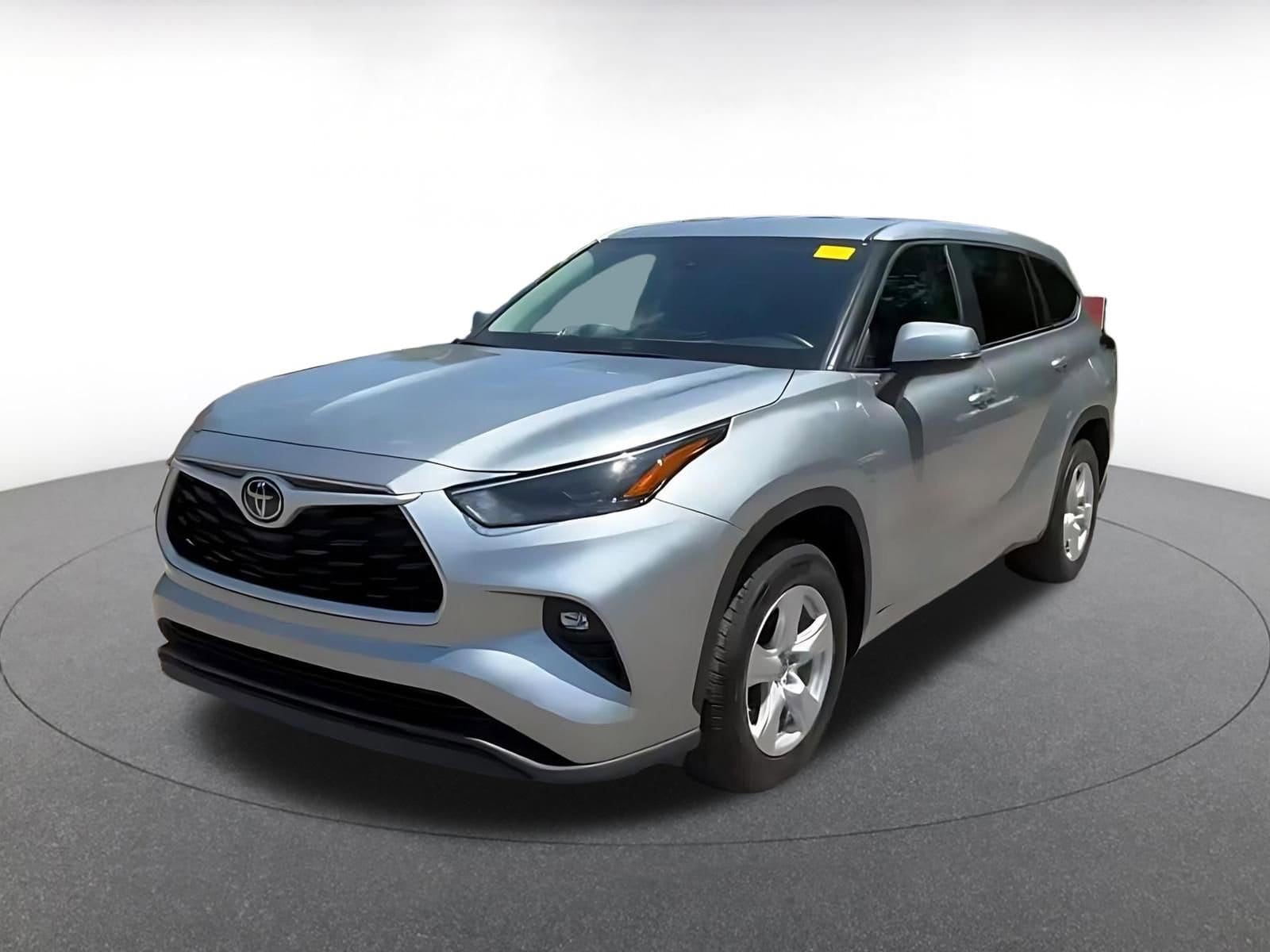 Thumbnail: 2025 Toyota Highlander - 7
