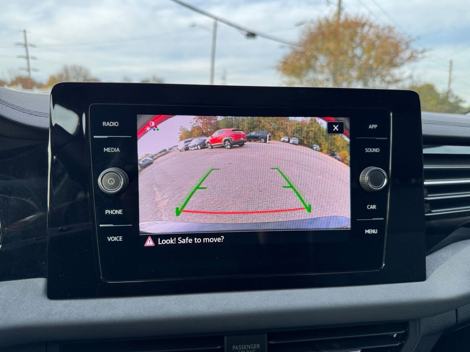 Thumbnail: 2025 Volkswagen Jetta - 17